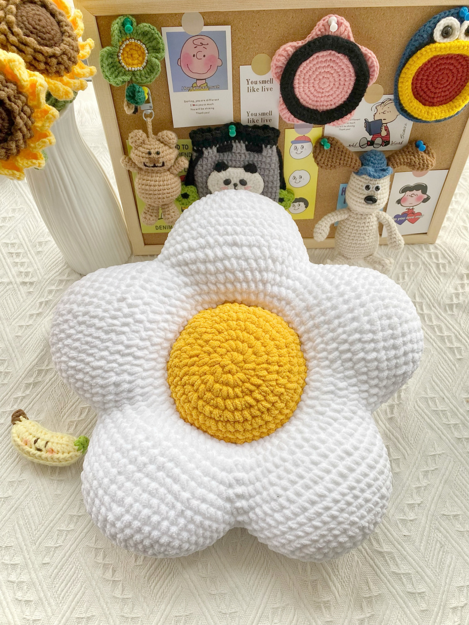 钩织花朵抱枕(附图解)大版 今日打卡一个抱枕