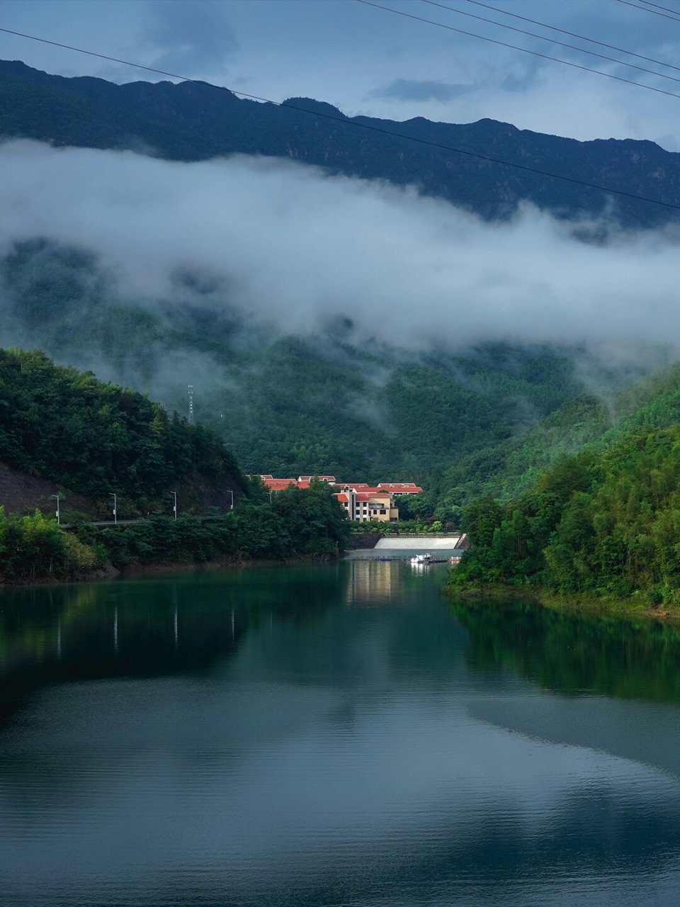 夏光穿透树叶,蝉声敲响耳朵91快收下这份靖安精华景点全盘点,看山野