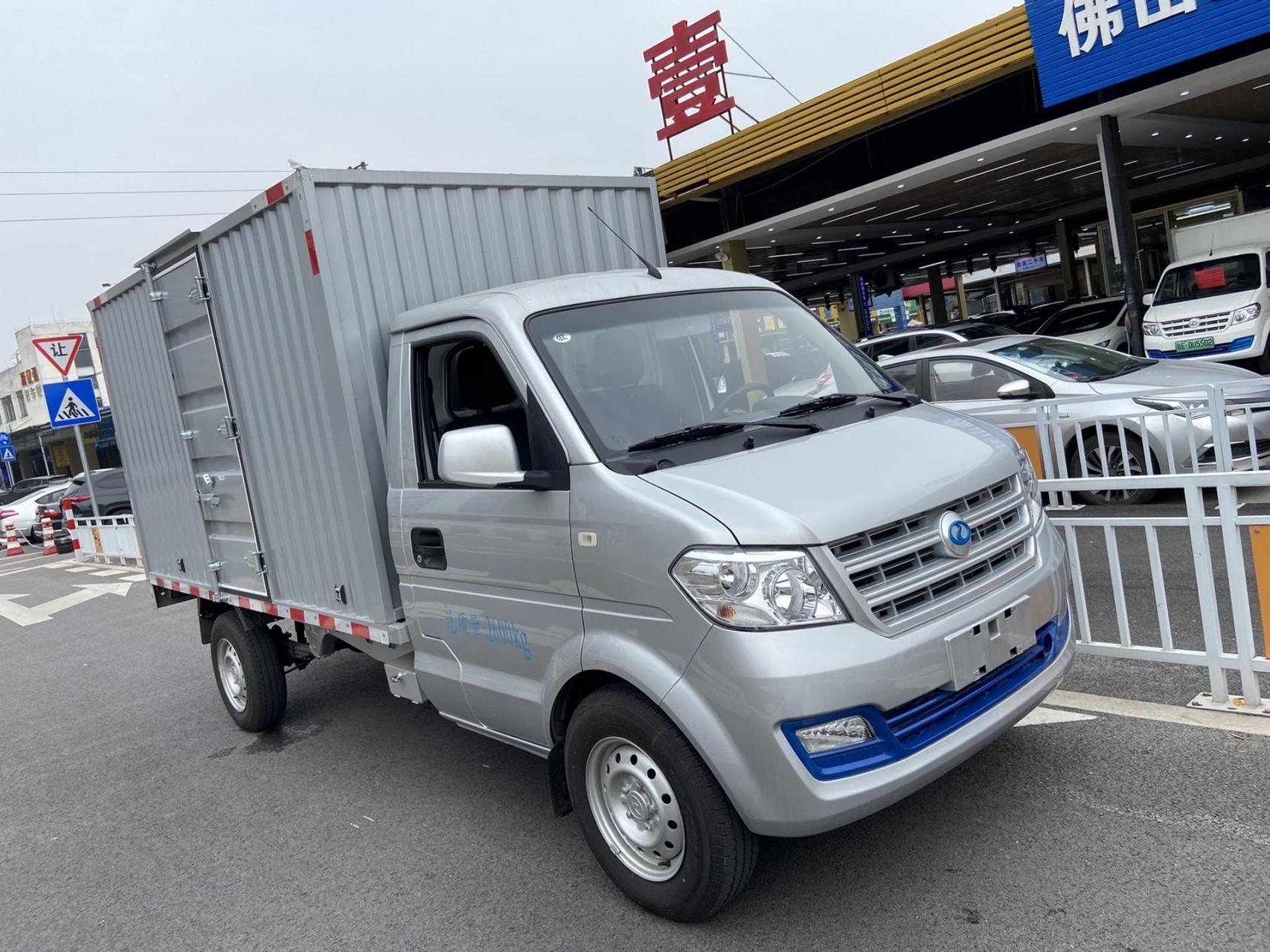 上牌瑞驰ec31s 新能源厢式货车,货箱尺寸3060*1600*1620