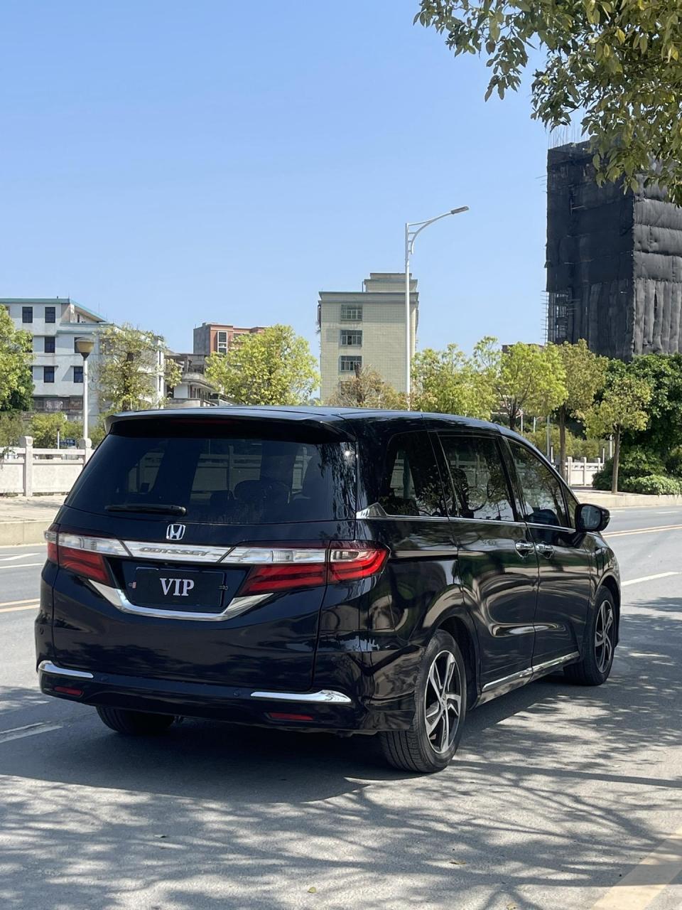 七座大商务电动门.新到15年本田奥德赛2.