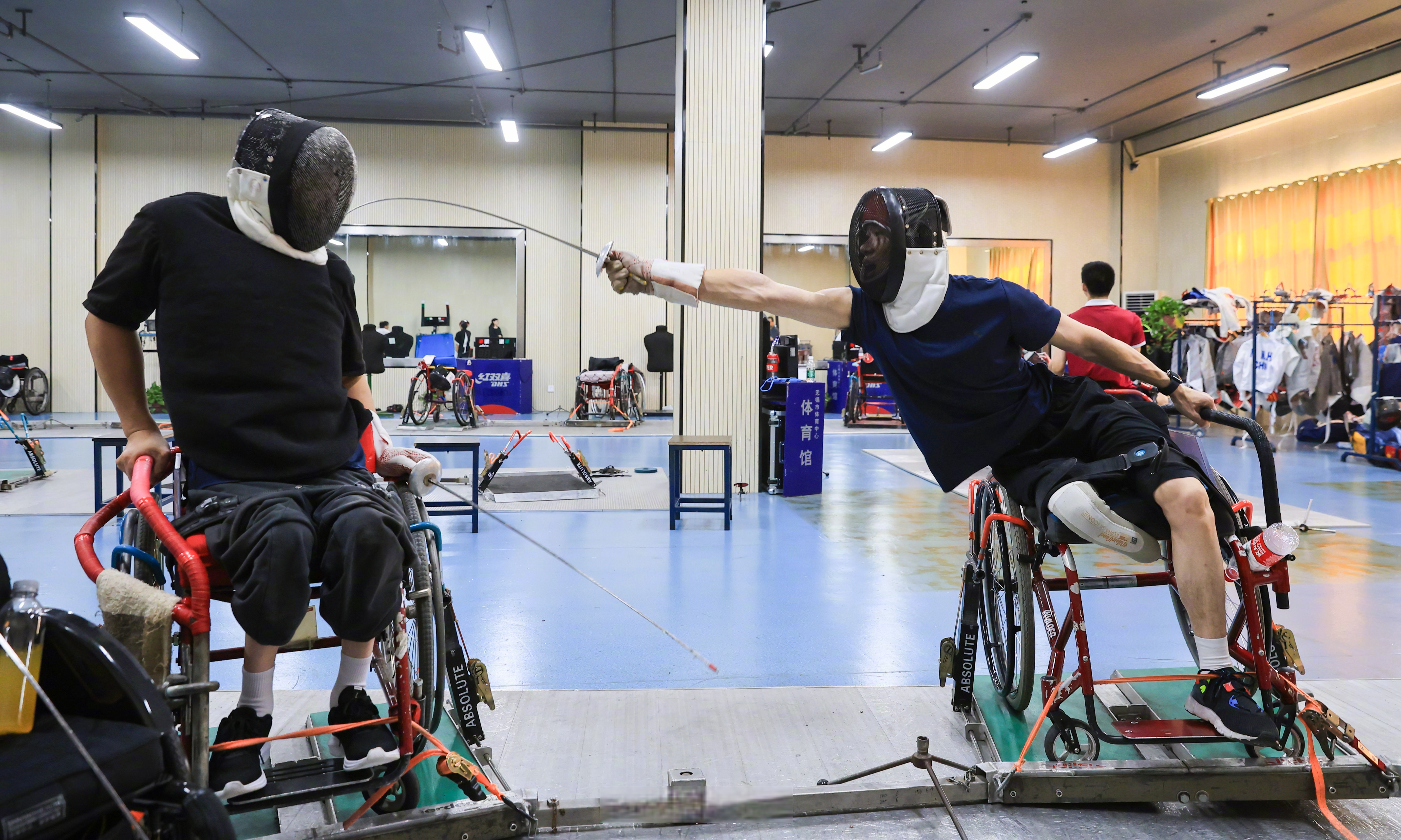 【中国运动员挥汗集训备战巴黎残奥会】#关注巴黎残奥会#近日,中国