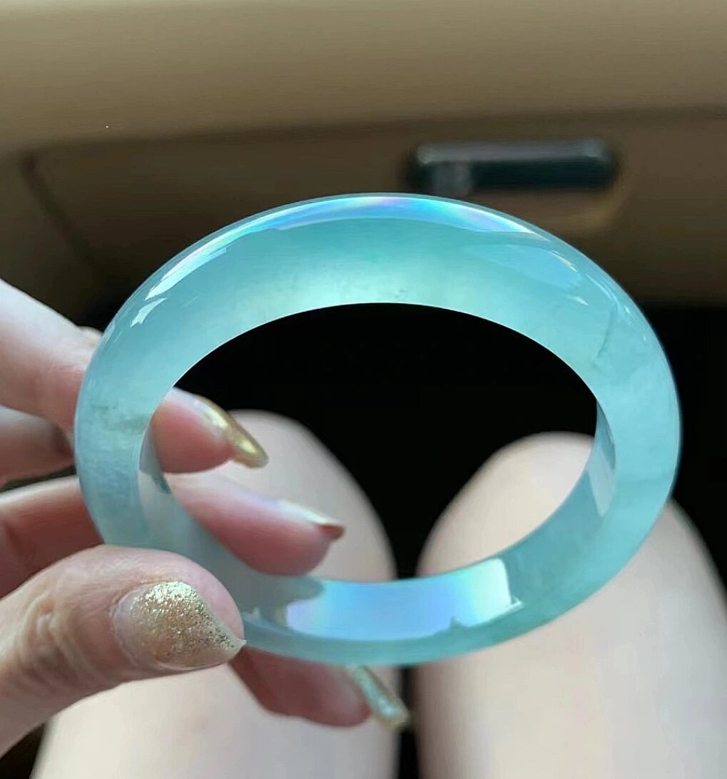 莫西沙老坑高冰种金丝绿翡翠手镯, 柔光片鳞的冰料子,种很老很老