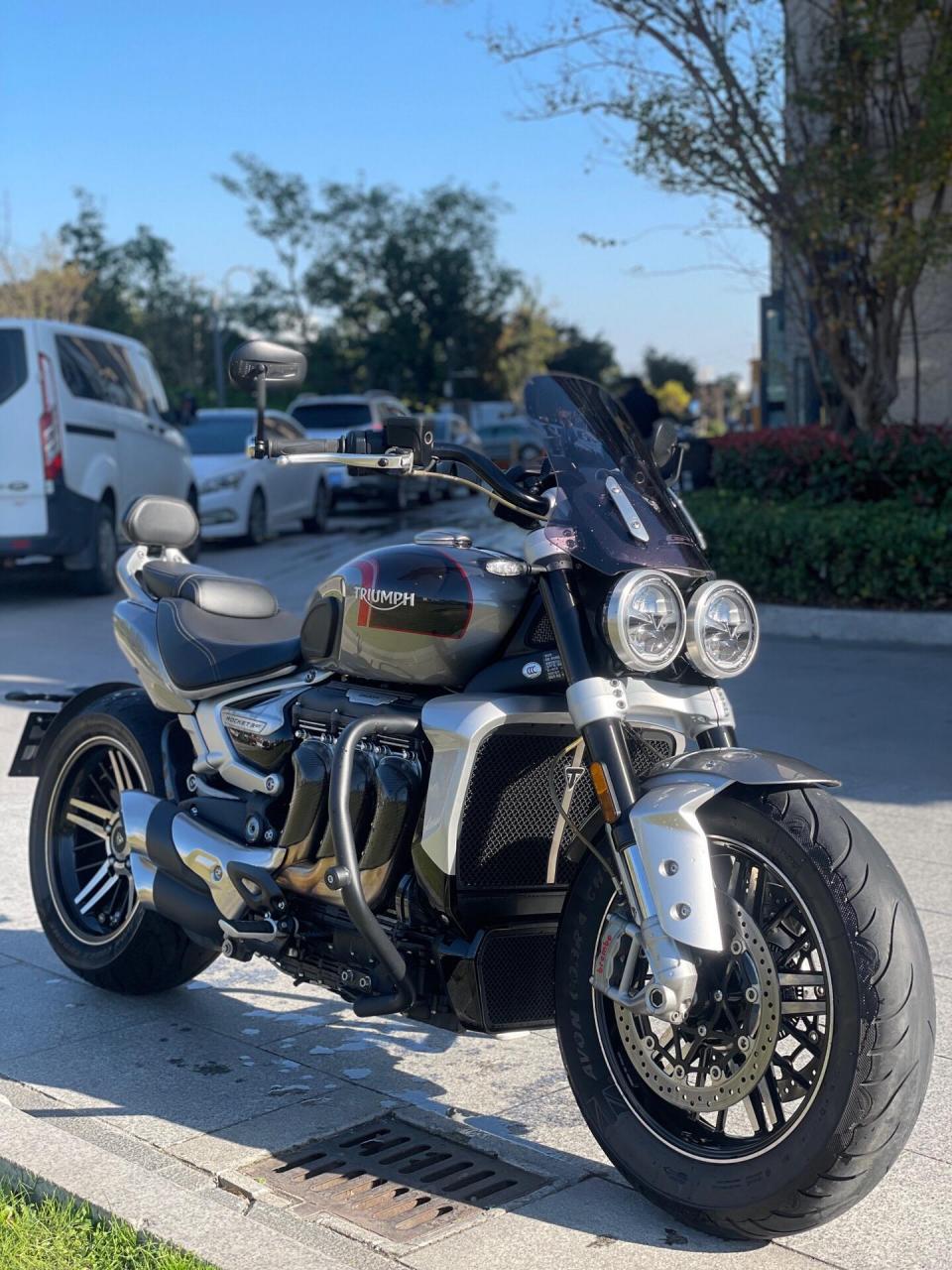 2021年上牌 凯旋火箭3gt 量产最大排量之一 2500c c 巅峰 电子快排 手