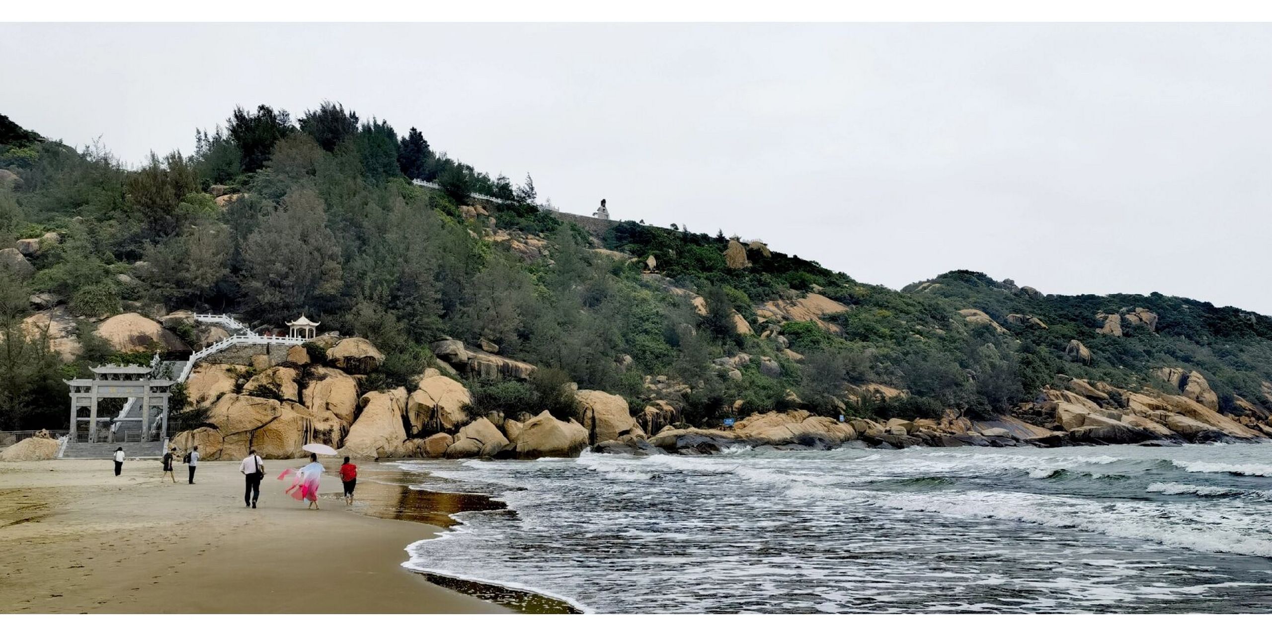 珠海飞沙滩夏天的好去处 92飞沙滩位于珠海金湾区西南,距离南水镇约
