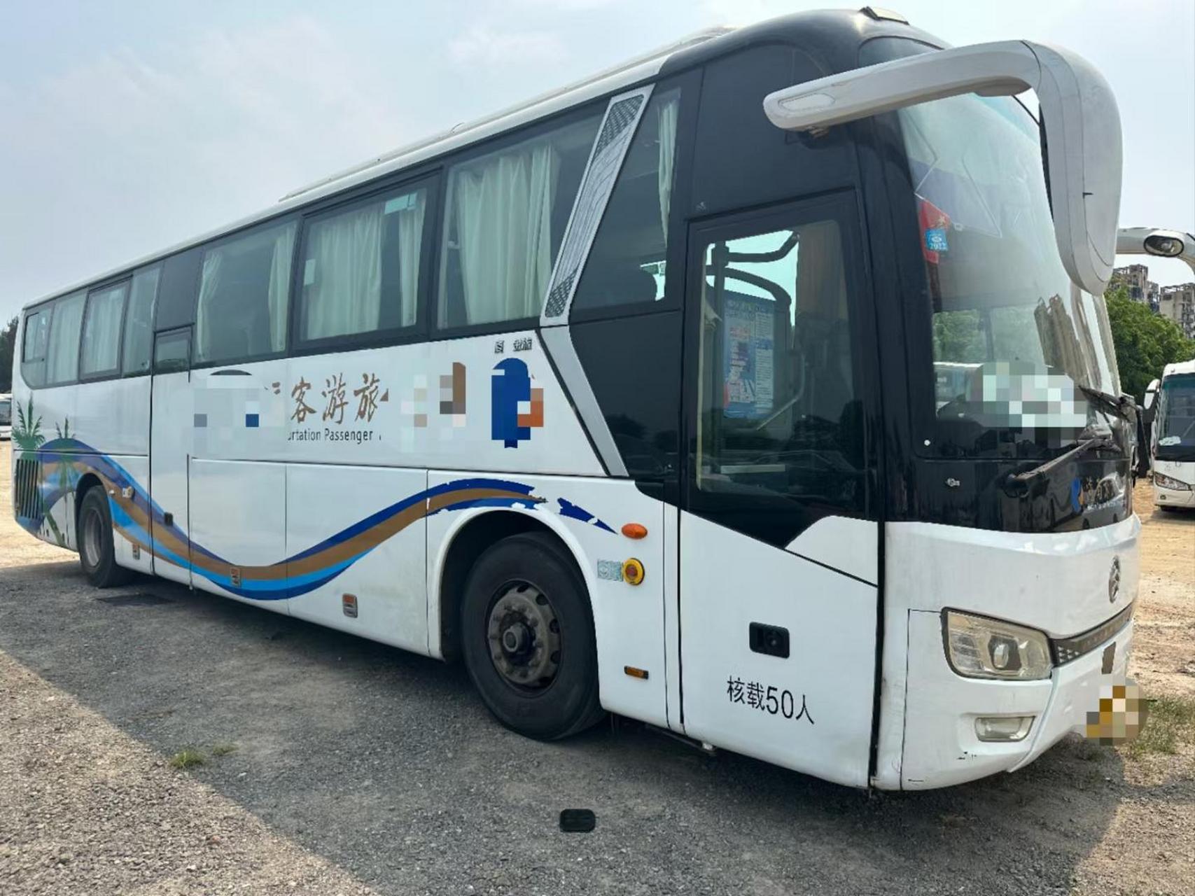 2台同款,50座金旅客车旅游客运性质,气囊车中门,玉柴330动力国五排放