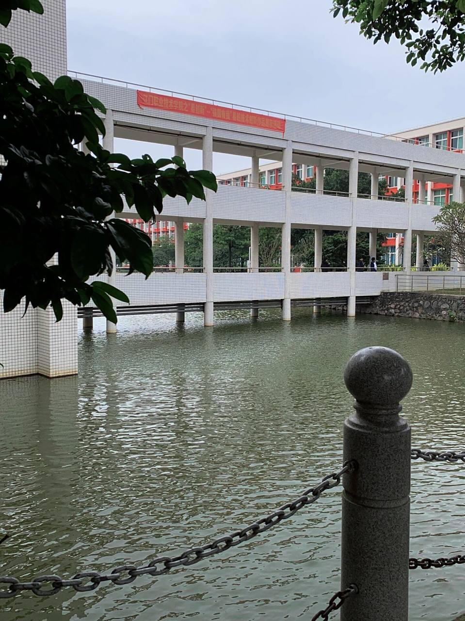 公办大专推荐|江门职业技术学院  随时随地都可以欣赏美丽的江景 特别