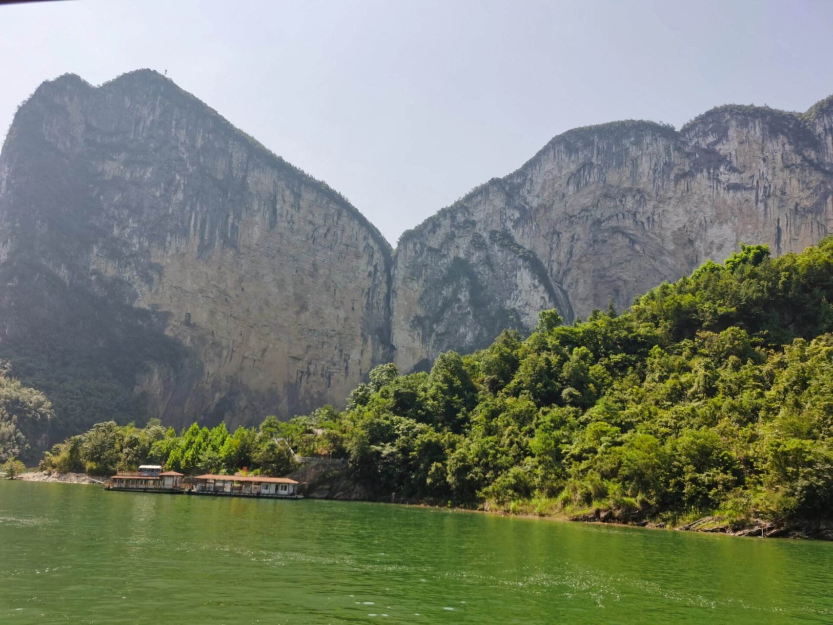 在恩施|蝴蝶岩清江大峡谷 无滤镜无美颜,纯实景 真是太美了 选择在