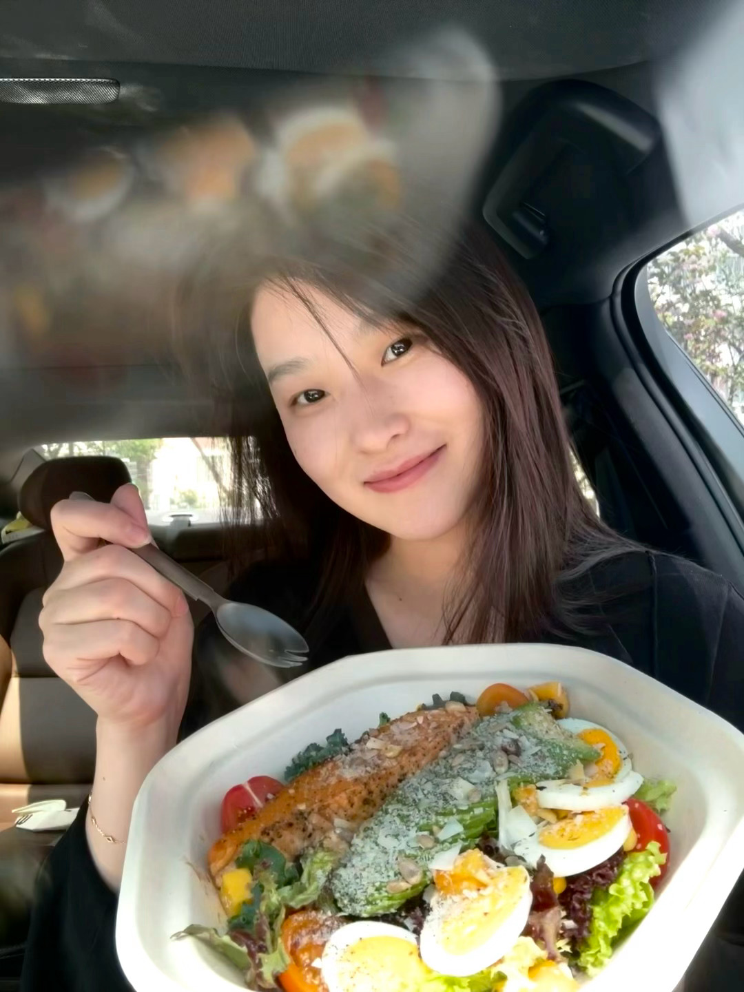 两节大课一节小课如图所示,早上上班还美美的,还欣赏自己的美鞋,最后