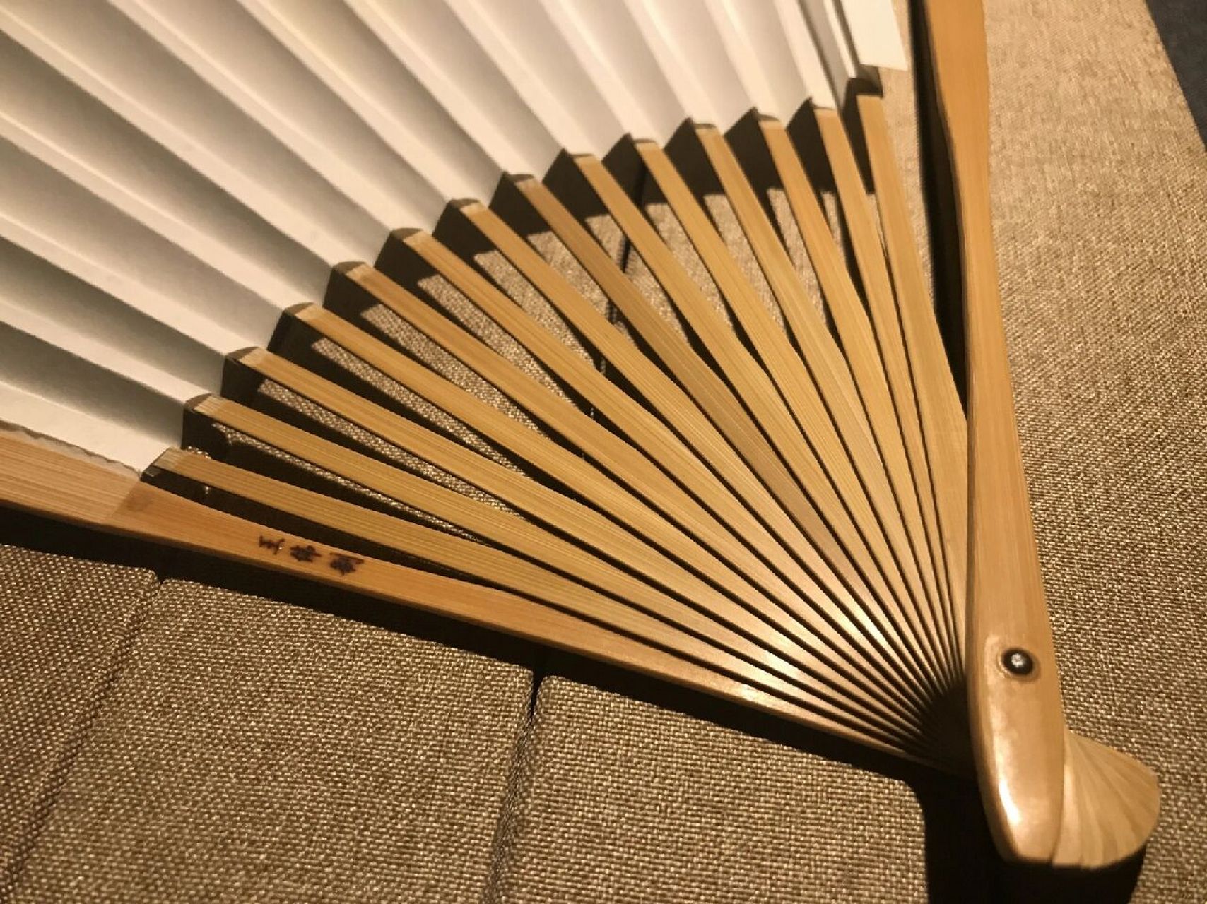 王伟 经典鱼尾三合青 王伟经典鱼尾三合青  文玩收藏折扇; 『规格』9.