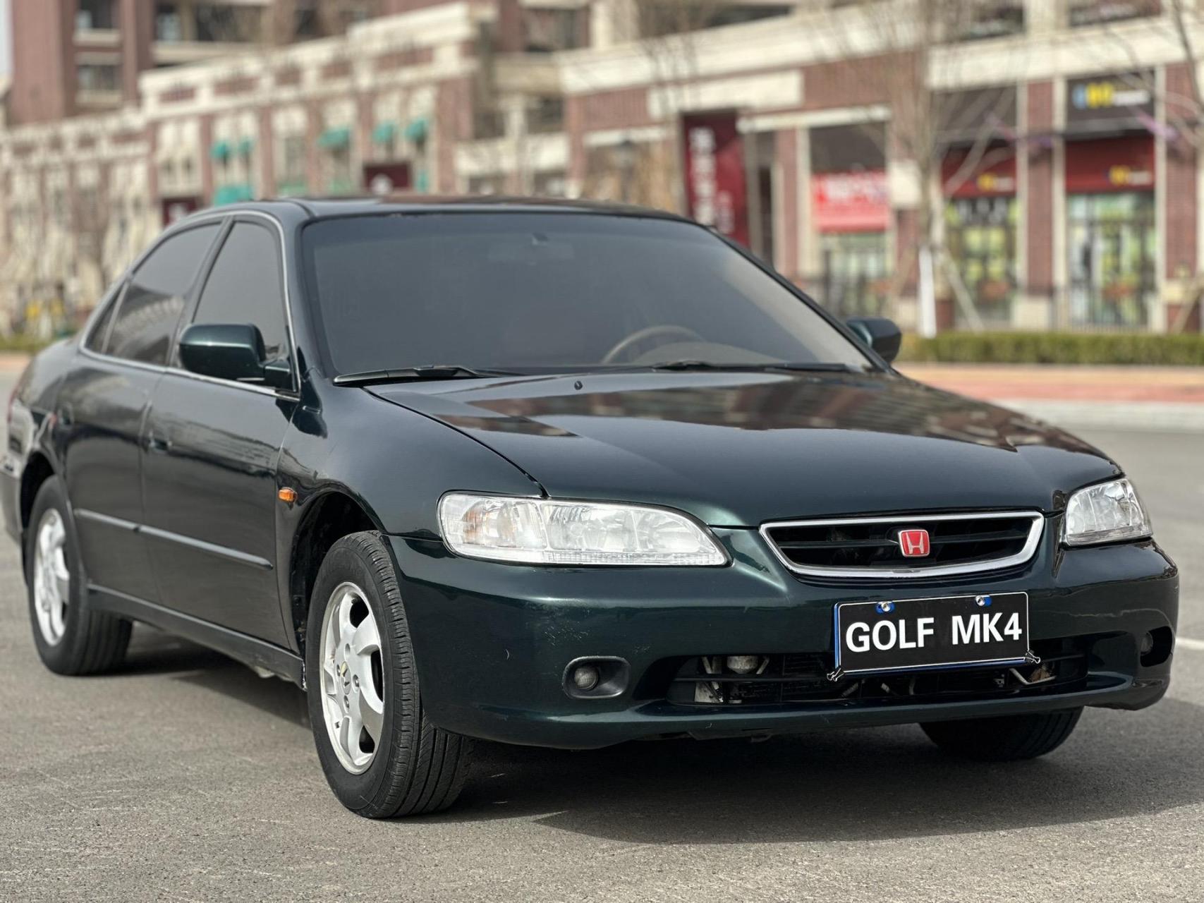 2000年本田红标雅阁 自动2.