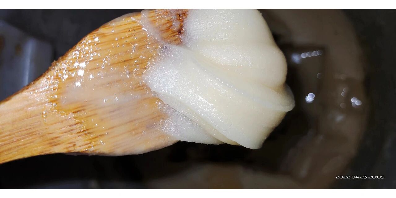 结晶槐花蜜和油菜蜜区别 99前两张是槐花蜜,明显看出结晶颗粒比油菜