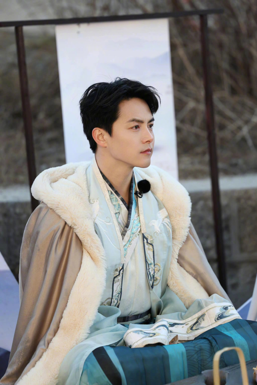 星尚人#说到正统古装美男那还得是@马天宇 ,气质和仪态简直就是天选