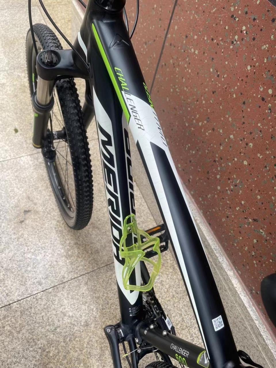 美利达挑战者600,30速线控锁死前叉,17车架,成色很好,2350