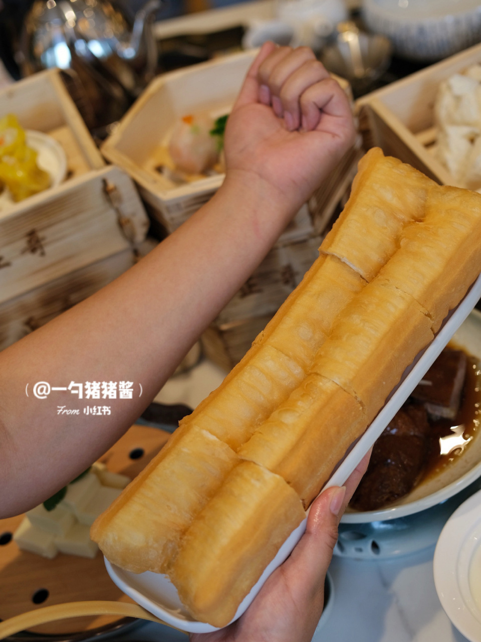 02火爆广州的78正哥点心专家终于开到杭州啦99店面超大的,每