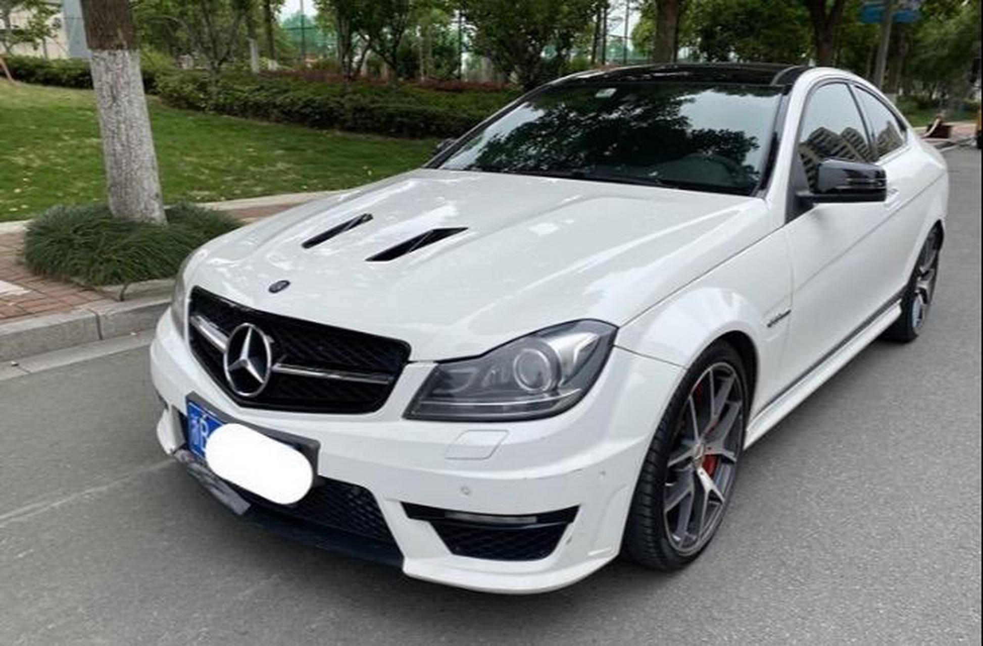 奔驰amg c63报价图片