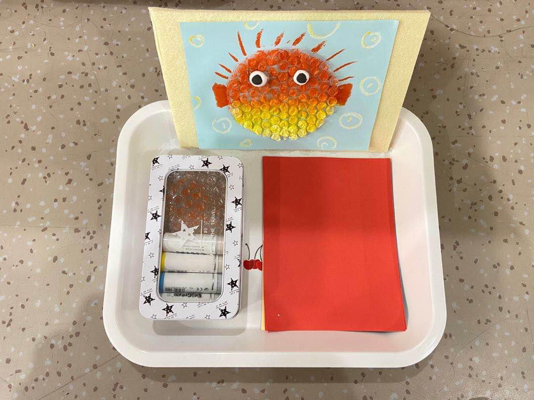 幼儿园小班美工区半成品材料投放