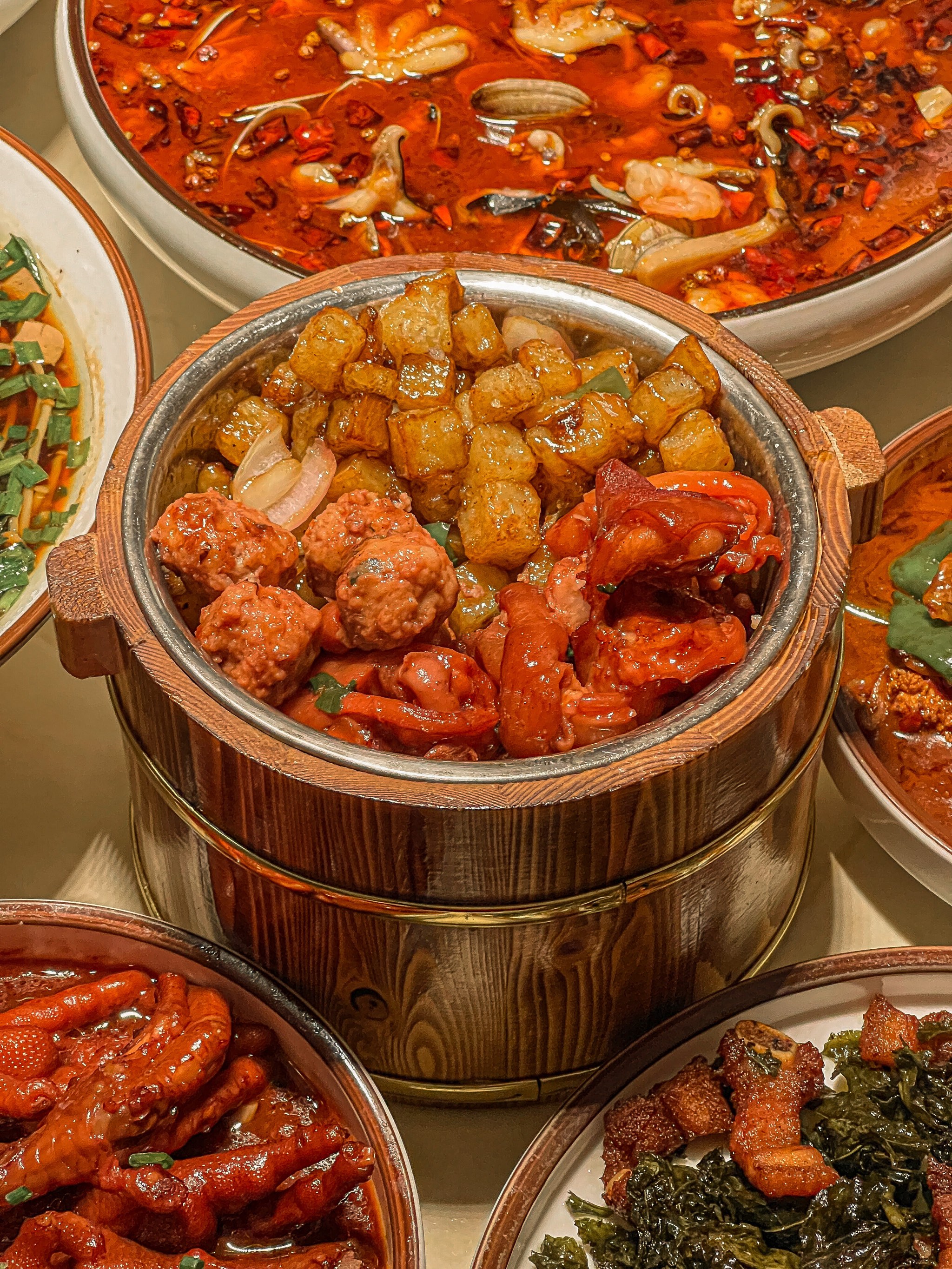 南京| 舌尖导演认证的木桶饭,超有灵魂!