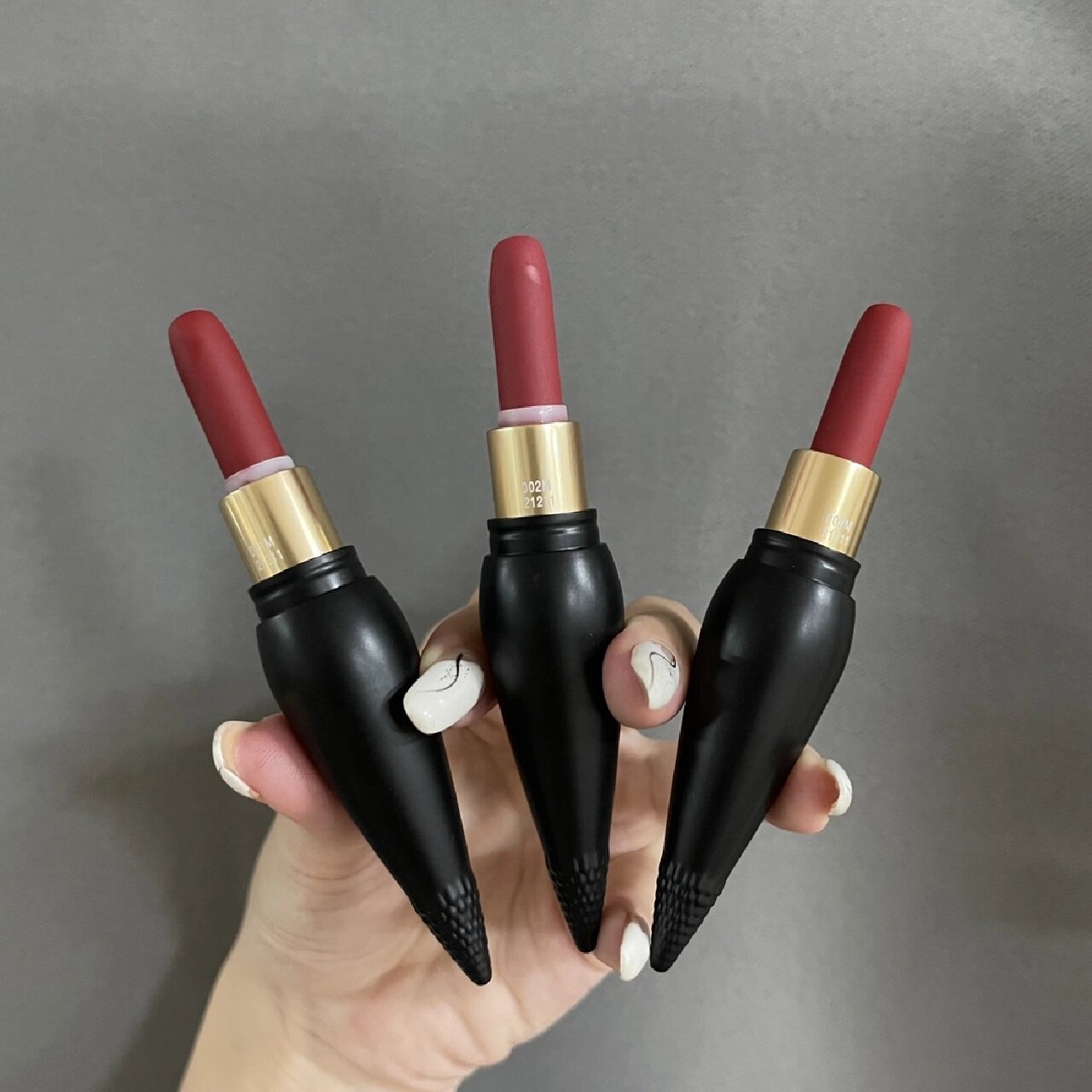 8g cl萝卜丁口红小样1.