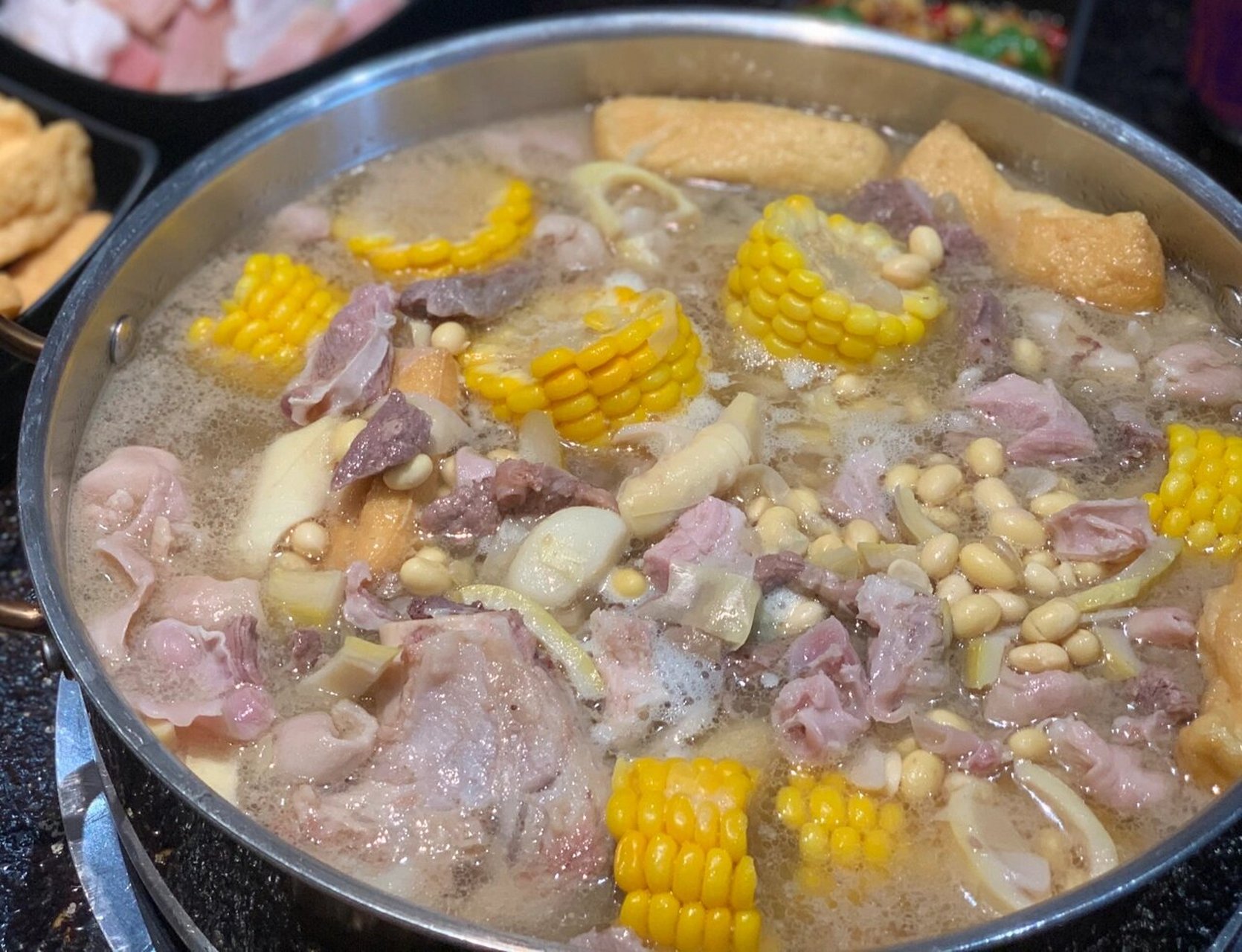 大肠咸菜火锅:南靖特产大肠咸菜.