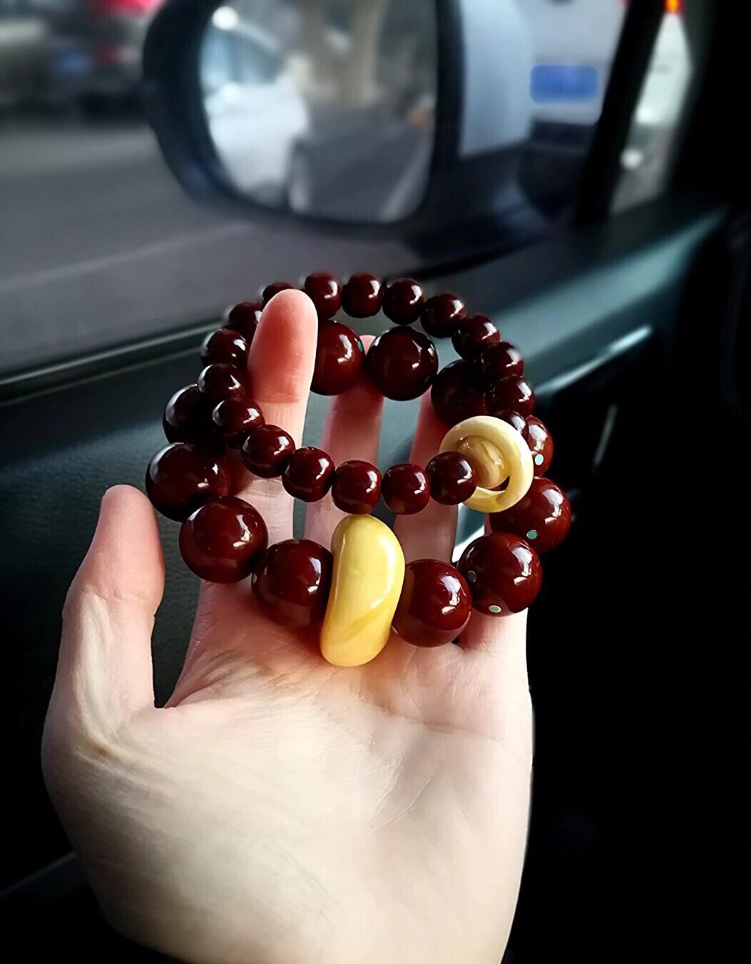 文玩紫金鼠盘玩玻璃底 其实很简单,只要你爱干净,勤玩,玻璃底是必须的