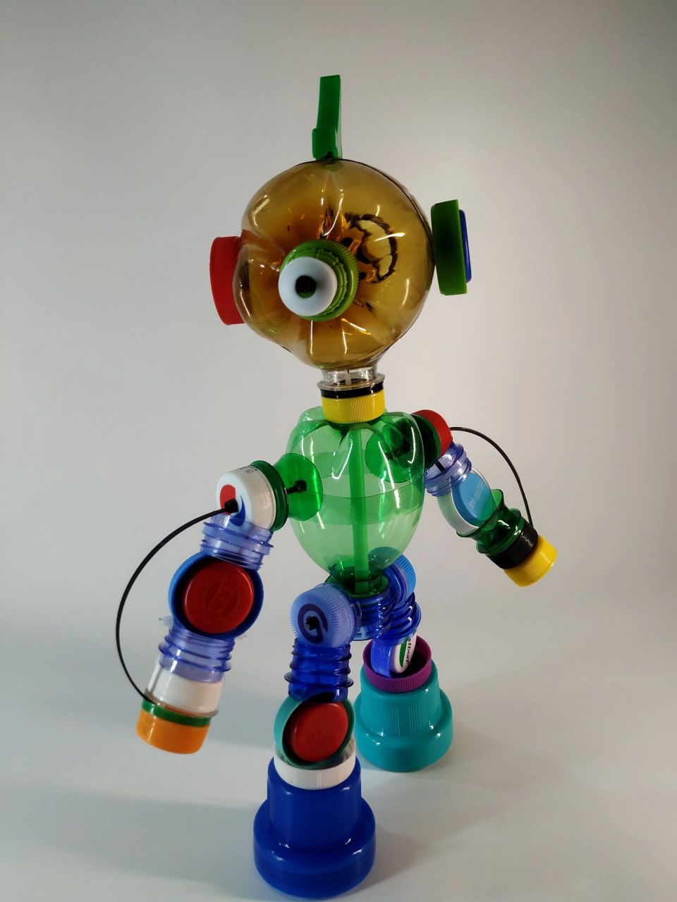 每日一手工|饮料瓶～机甲〔二十〕 呆萌的机器人造型,每一个细节都