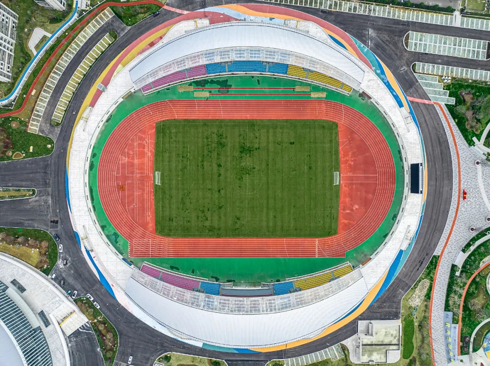 【6月20日起,奉化体育中心体育场将对市民免费开放!