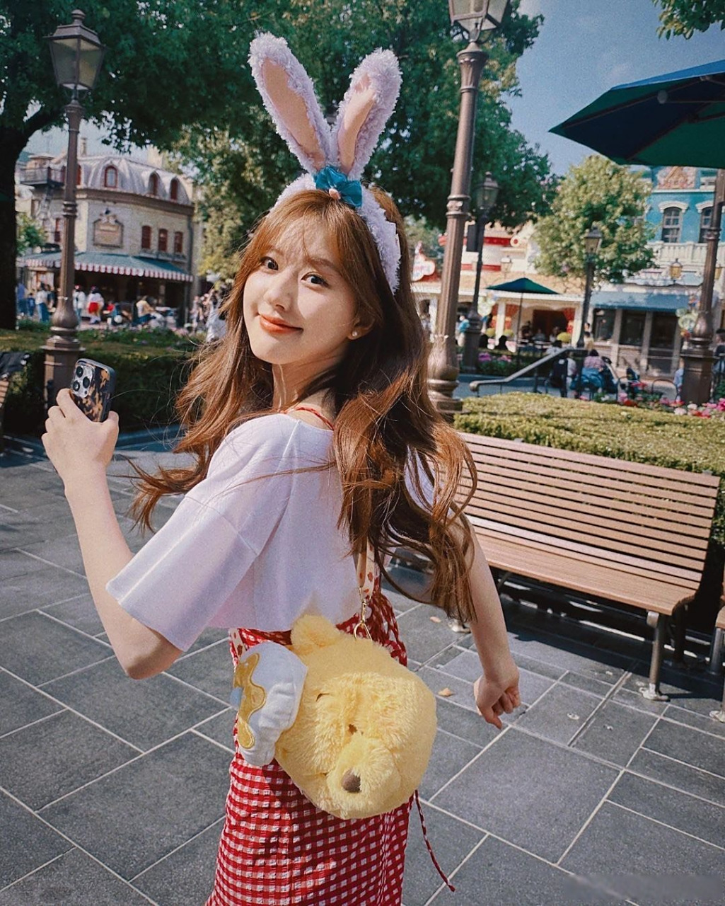 赵露思分享迪士尼游玩照##赵露思超爱星黛露#露露公主回迪士尼啦98