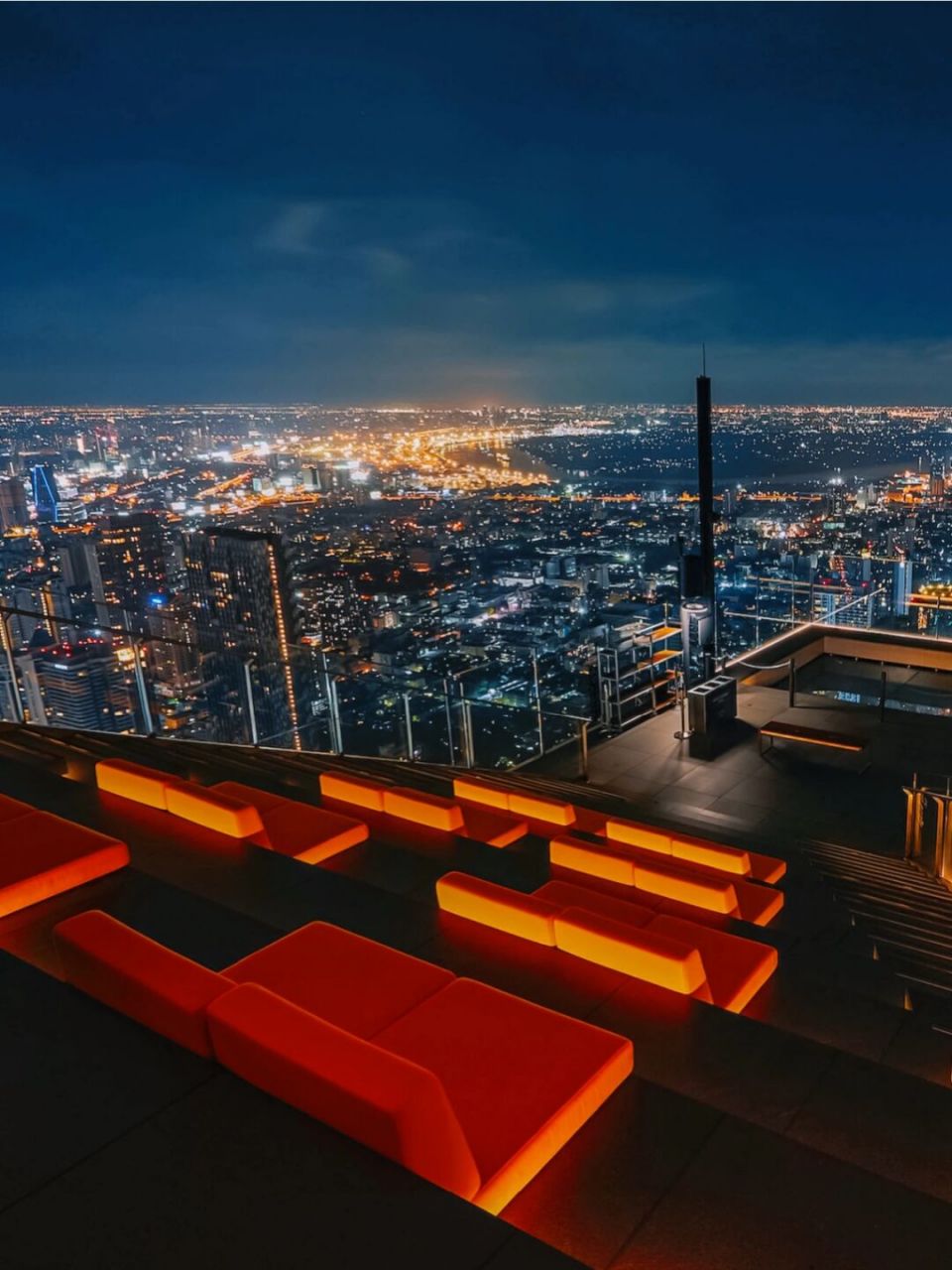 的宝子01,这家位于#曼谷# 标志建筑"像素大厦"king power maha