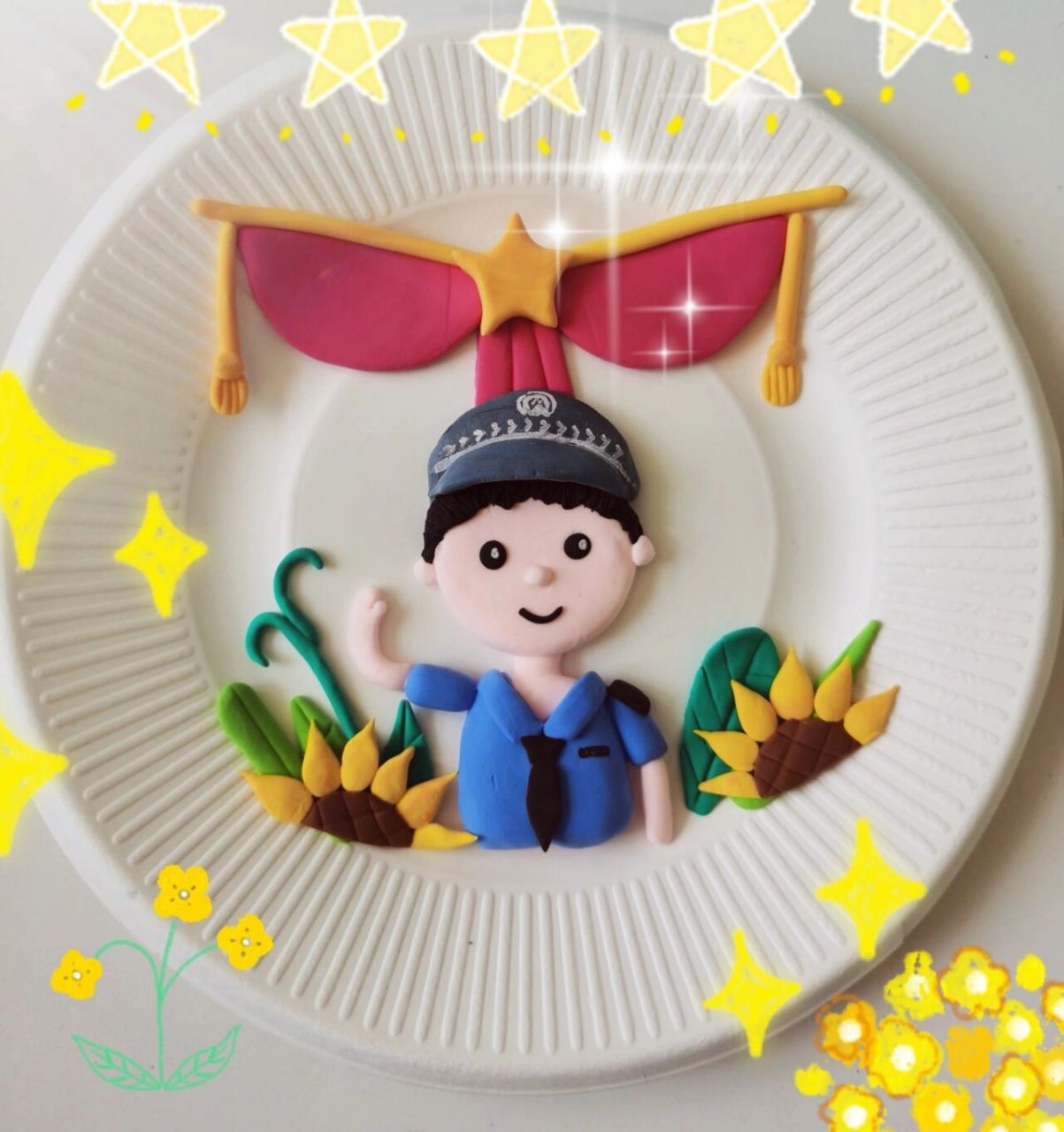 五一劳动节手工粘土画 粘土盘画 粘土警察