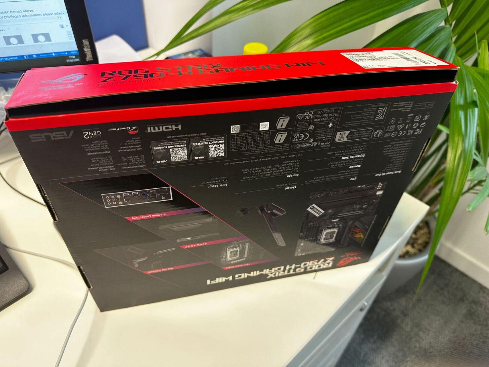 主板包装上没有封条正常吗?