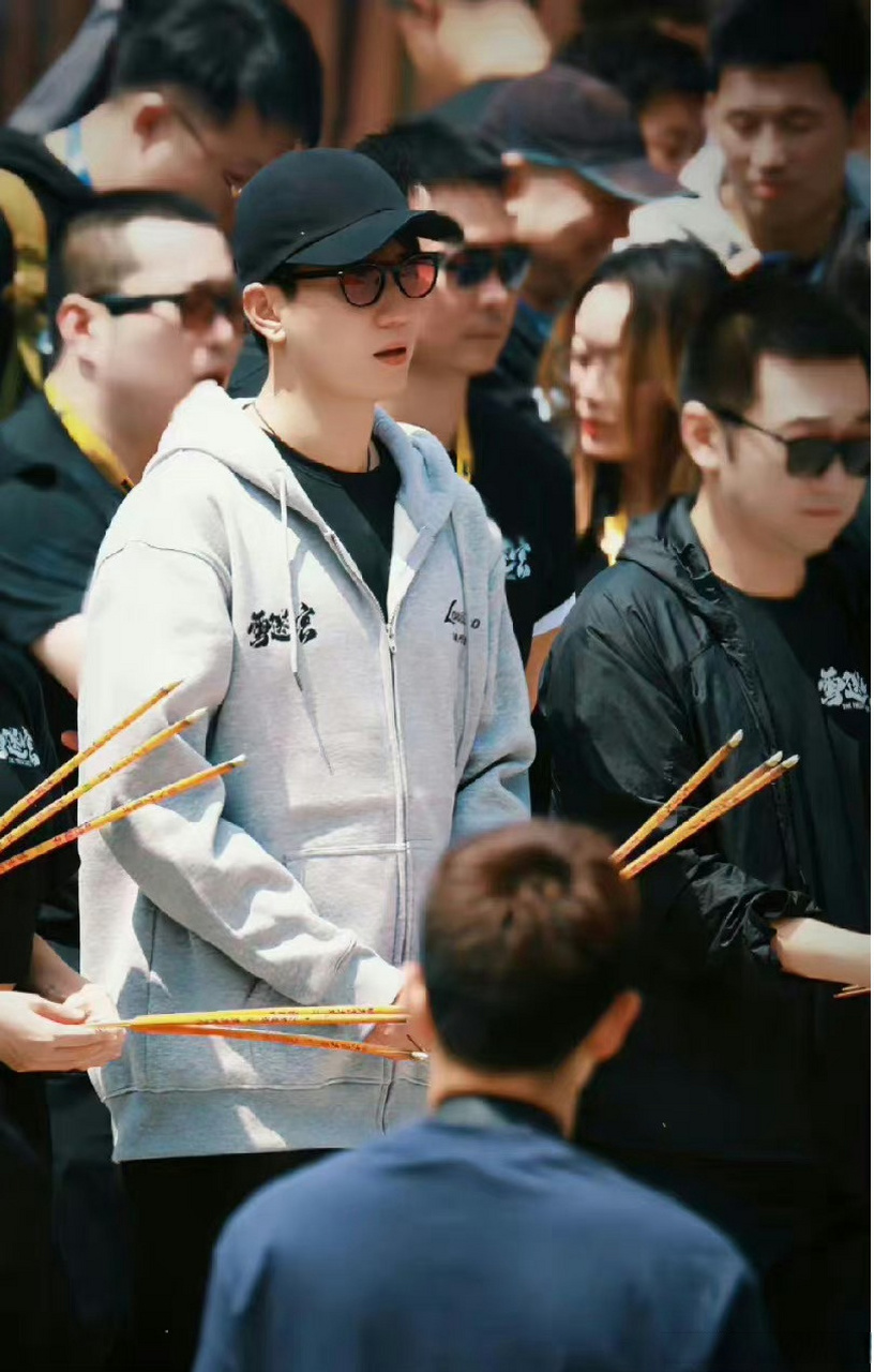 《雪迷宫》开机,男主黄景瑜,王子奇