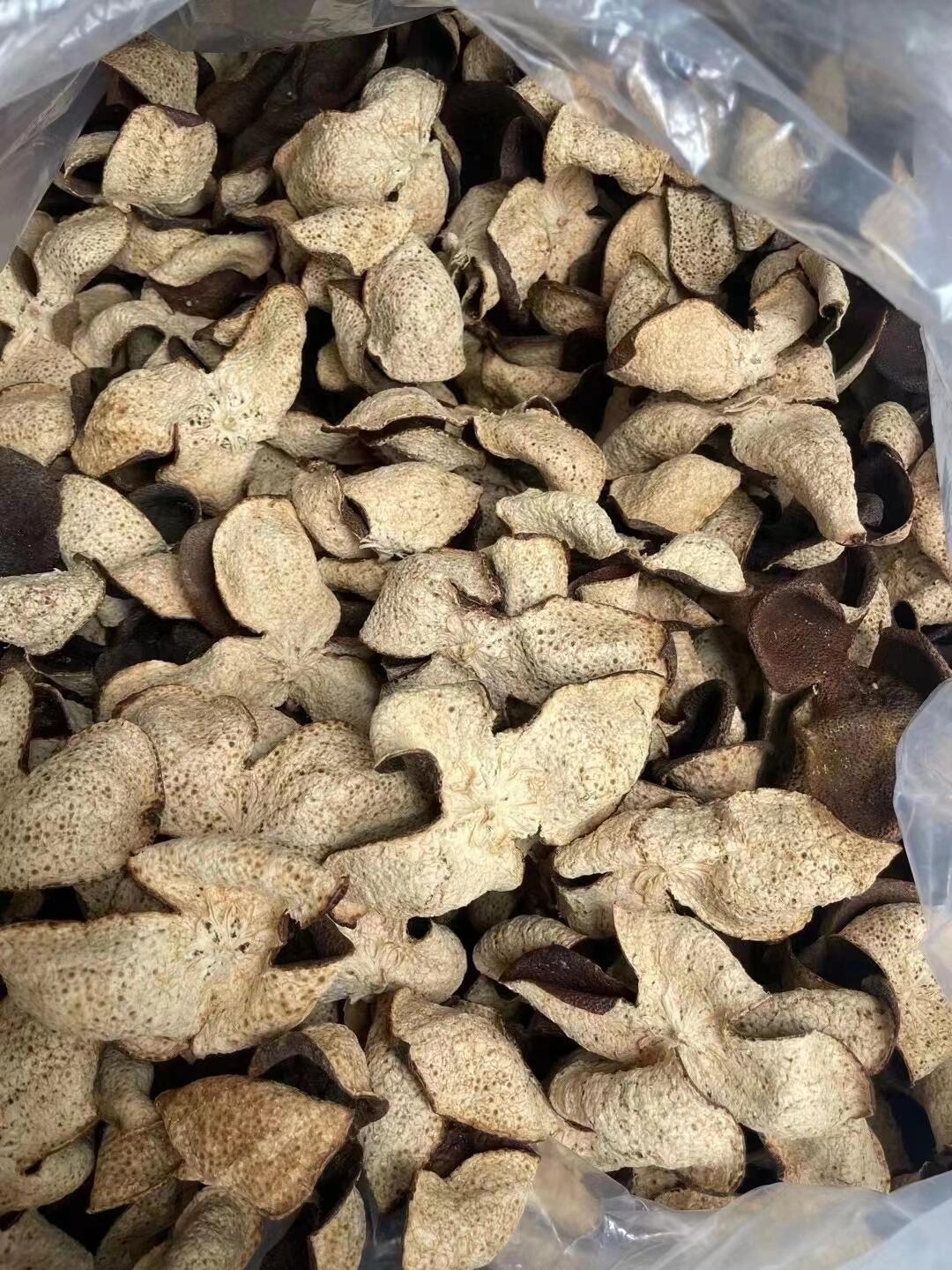 燥咳用中药陈皮6克,桑白皮10克. 燥痰 痰少而黏,难于咳出,或痰中带血