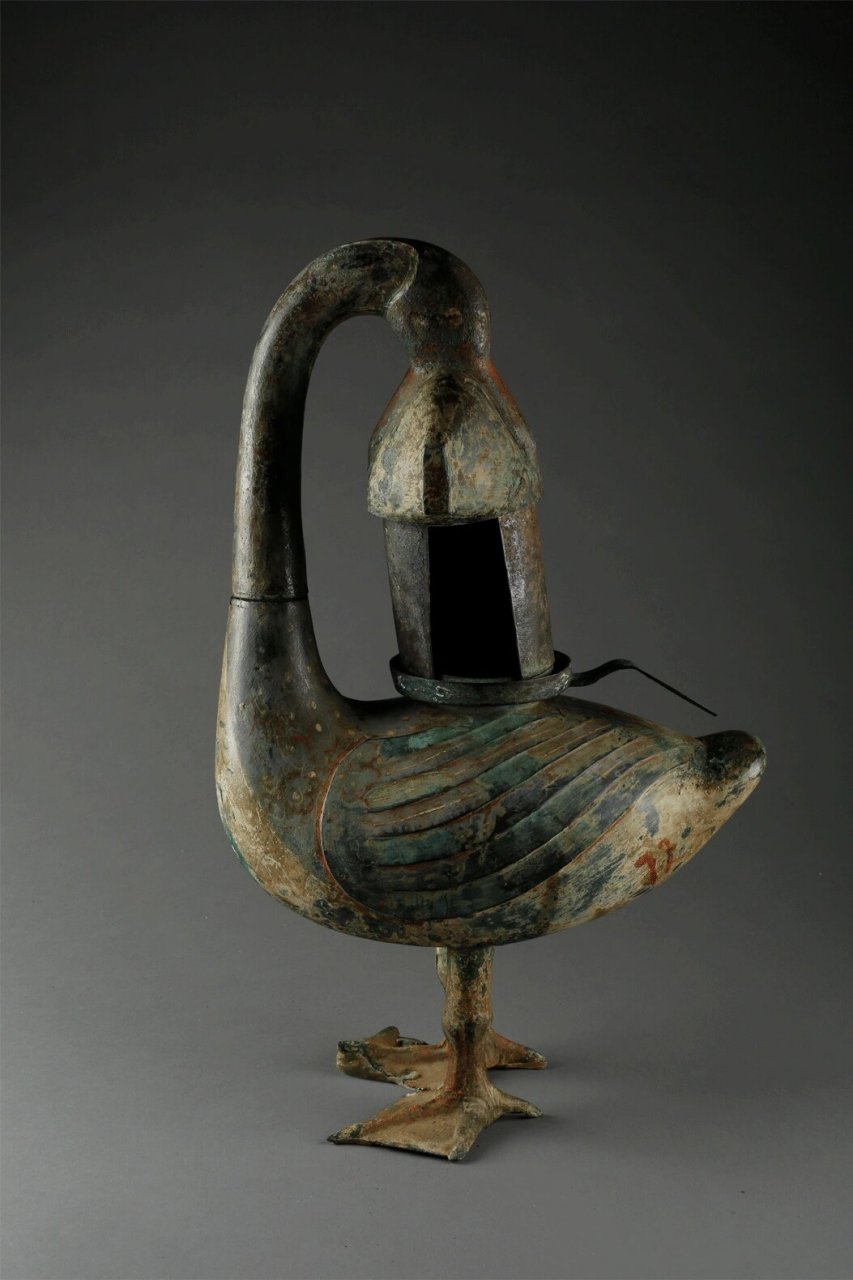 96彩绘雁鱼铜灯 国家一级文物