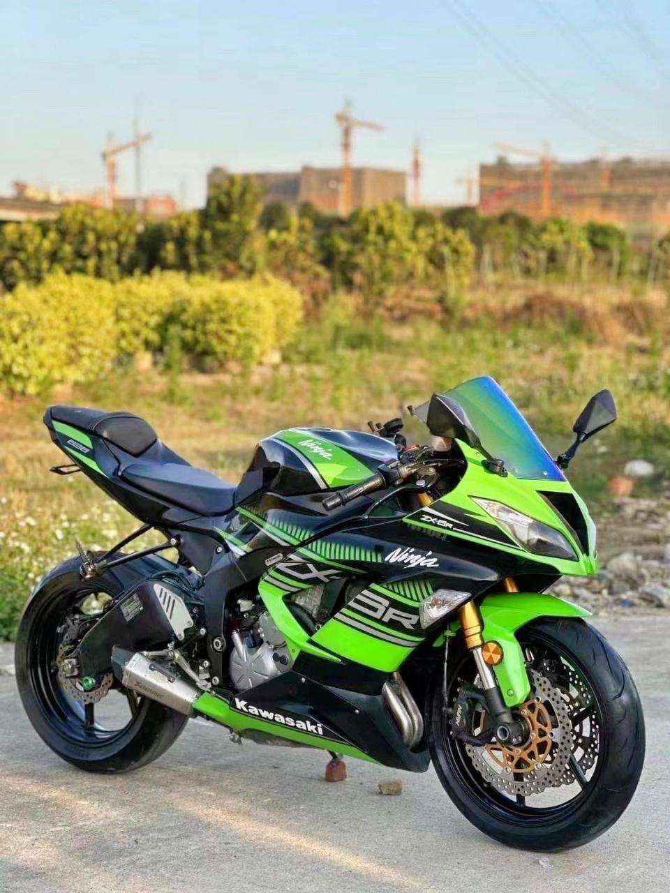 14川崎636小牛  原灯部分原版 两种动力模式三段防侧滑 特技神车 机器