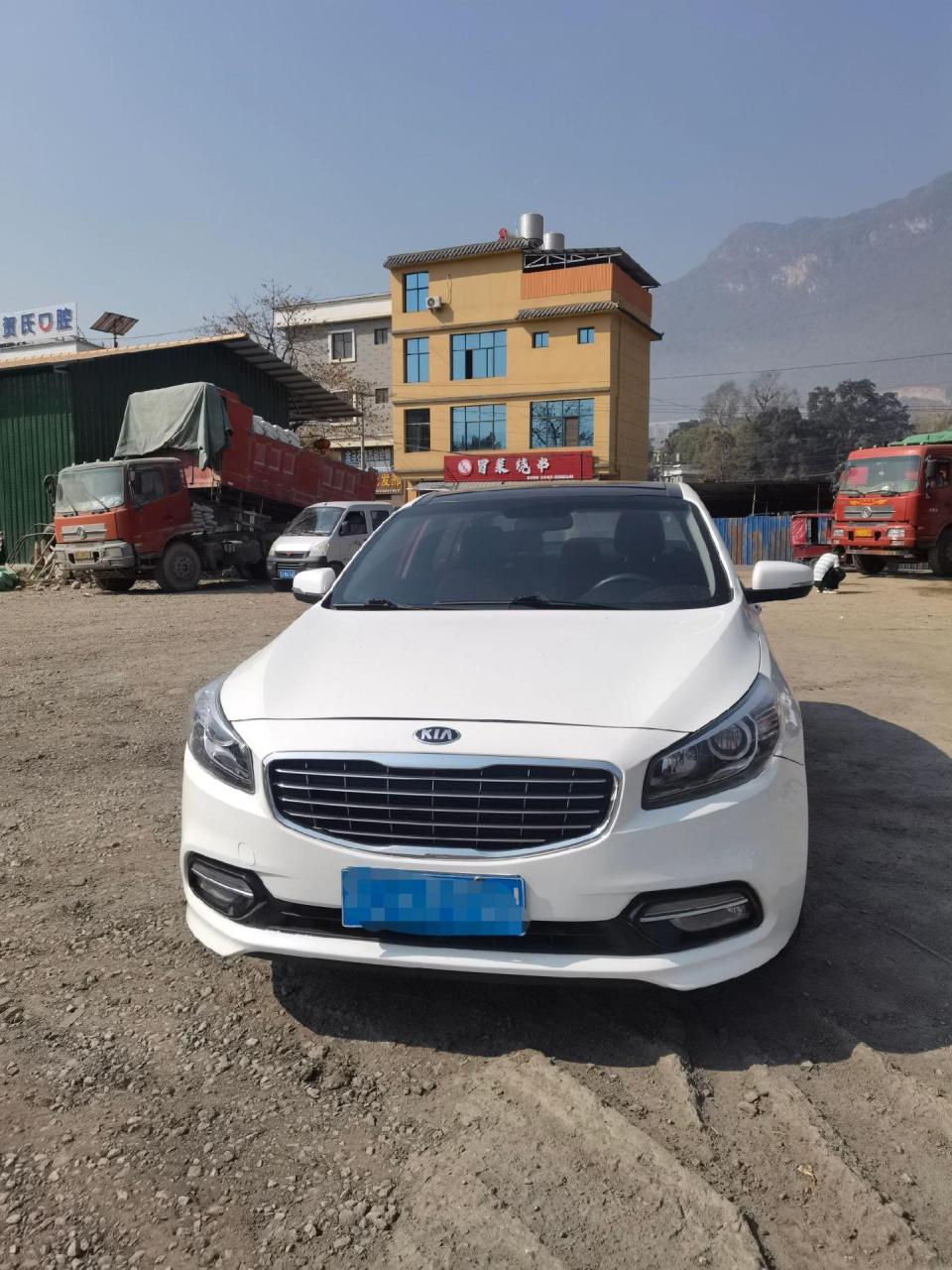 95最新到店 2015款 东风悦达·起亚k4 1.