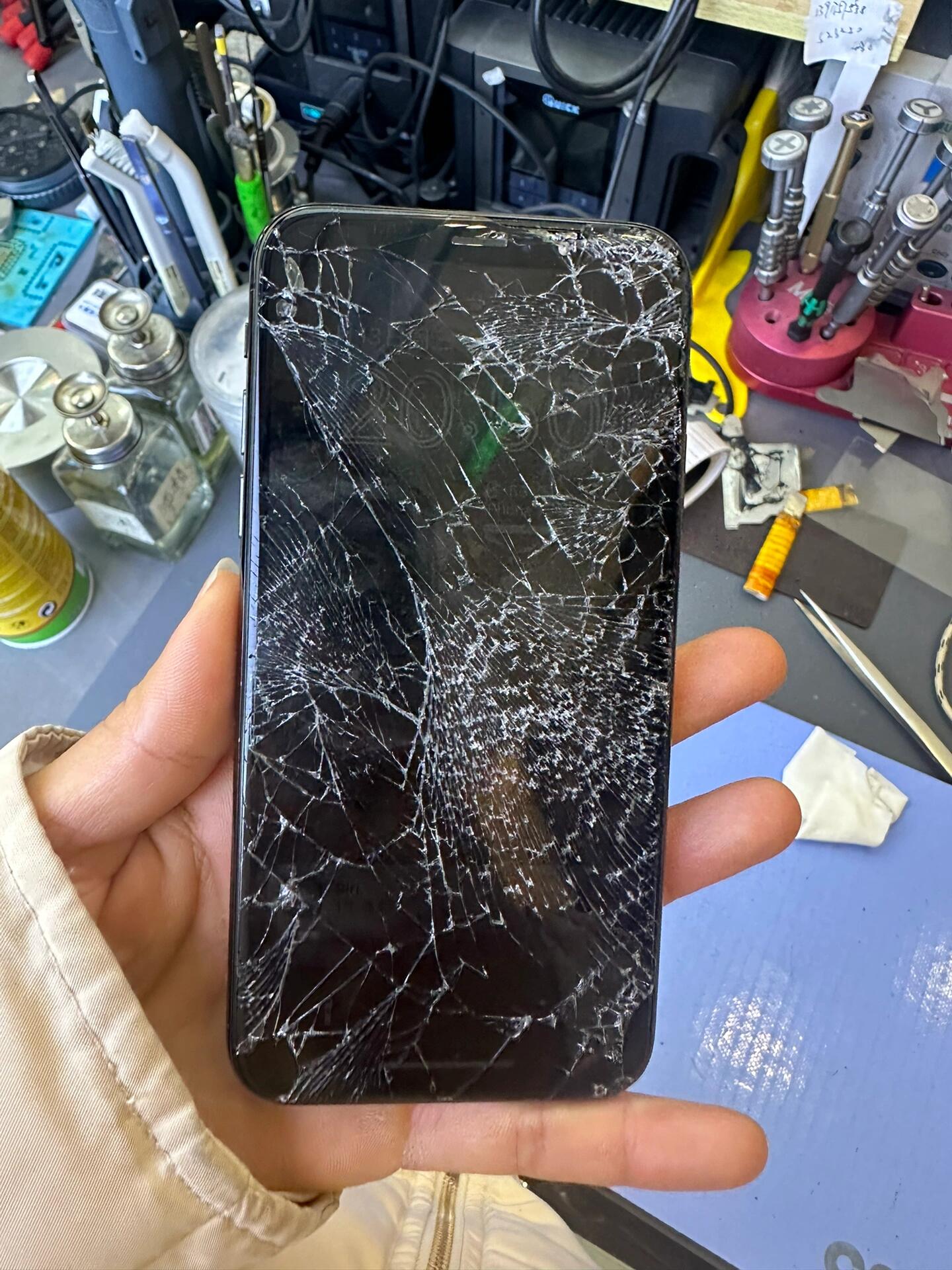 iphonex摔碎照片图片