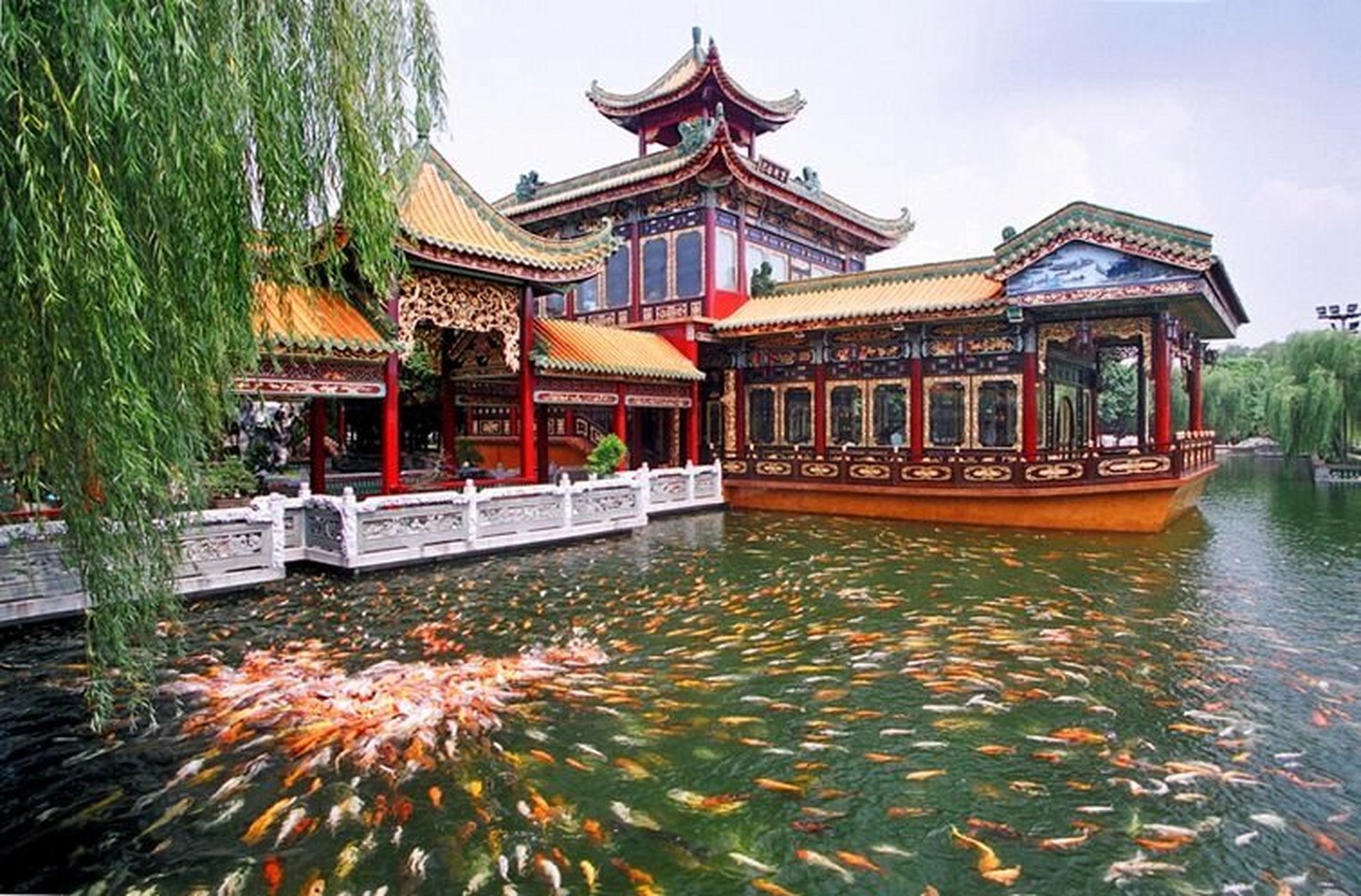 广州必去打卡点—宝墨园 宝墨园位于番禺西部沙湾镇紫坭村,清幽瑰丽