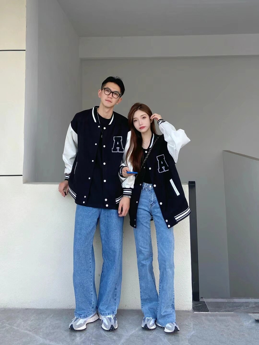 黑白拼接棒球服搭配