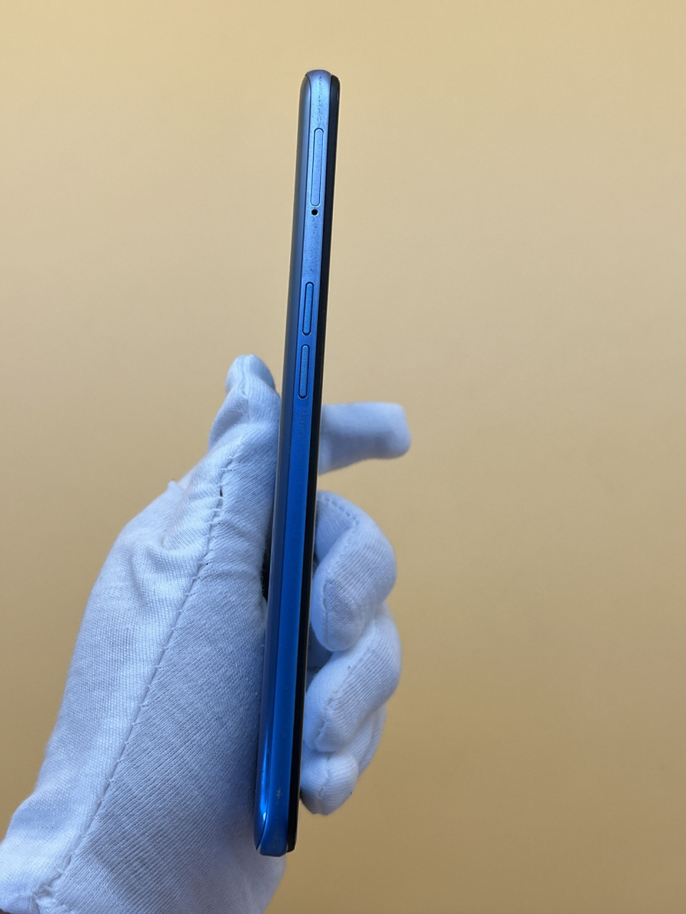 价格750 oppo a32 8 128 蓝色 外观97新