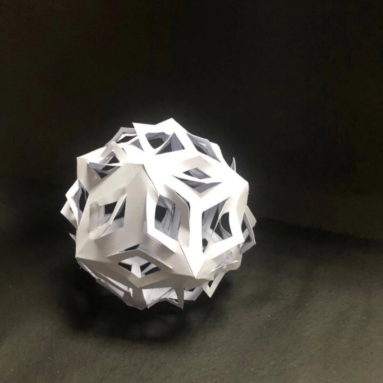 立体构成| 形态构成 |学生手工艺术品分享04 分享一群大一小可爱们