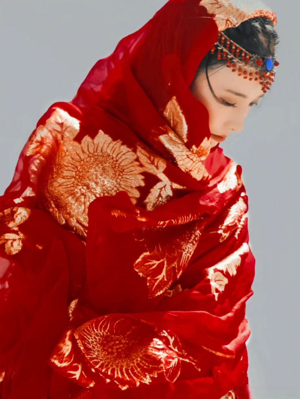 永远为红衣小枫心动  东宫|彭小苒