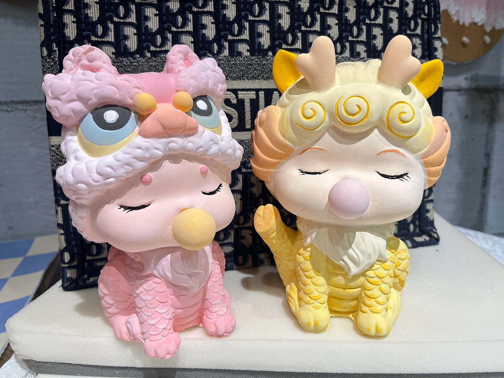 石膏娃娃|玉麒麟 今天去涂石膏娃娃啦 玉麒麟石膏娃娃涂鸦分享