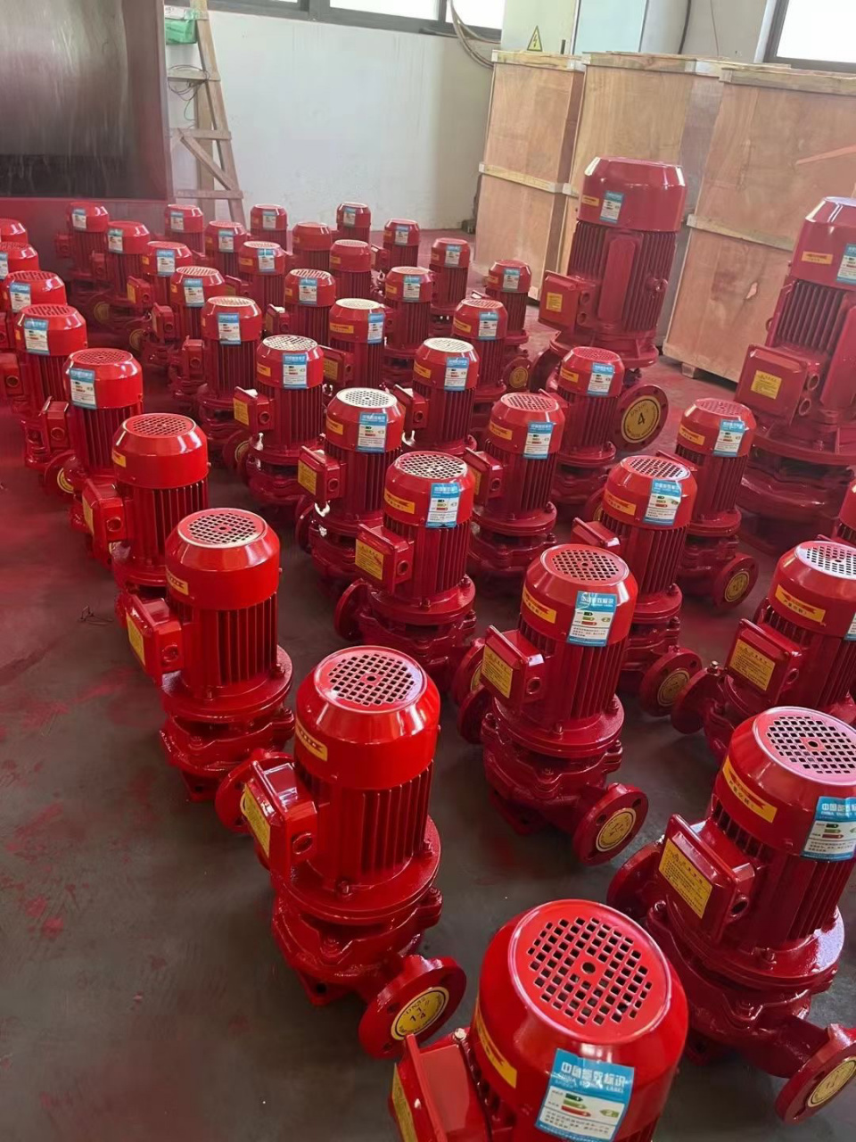 水泵厂家 我是水泵生产厂家小陈 生产消防水泵,管道泵,消防控制柜