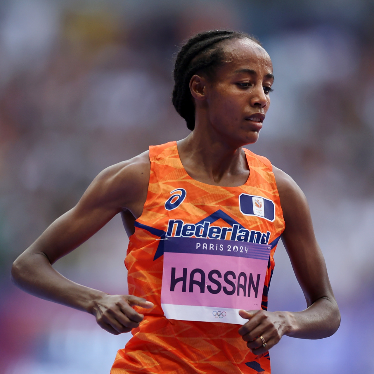 12,哈桑(sifan hassan )摘得巴黎奥运会女子10000米的铜牌,此前她在