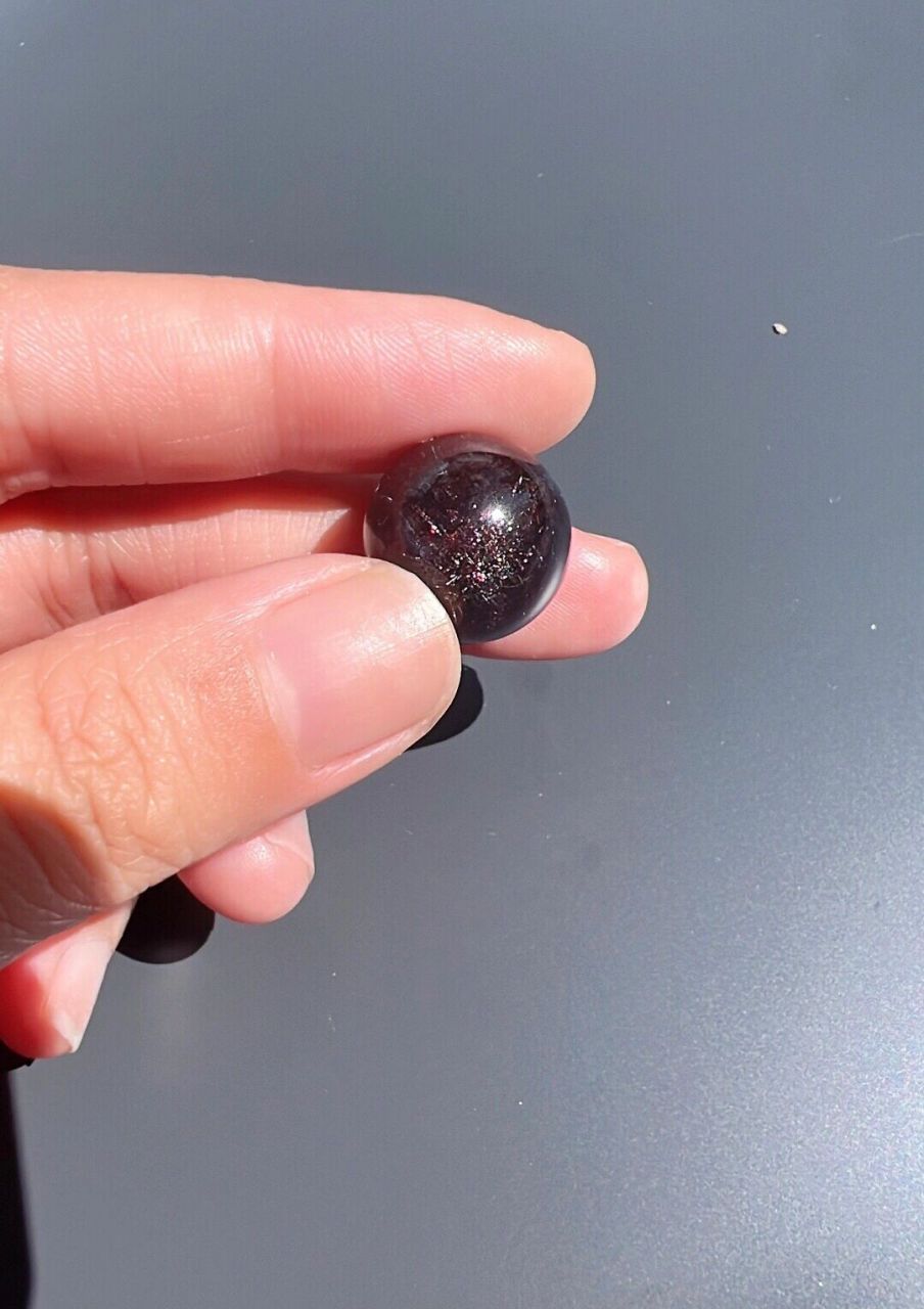 黑烟花超七是超七水晶的一种