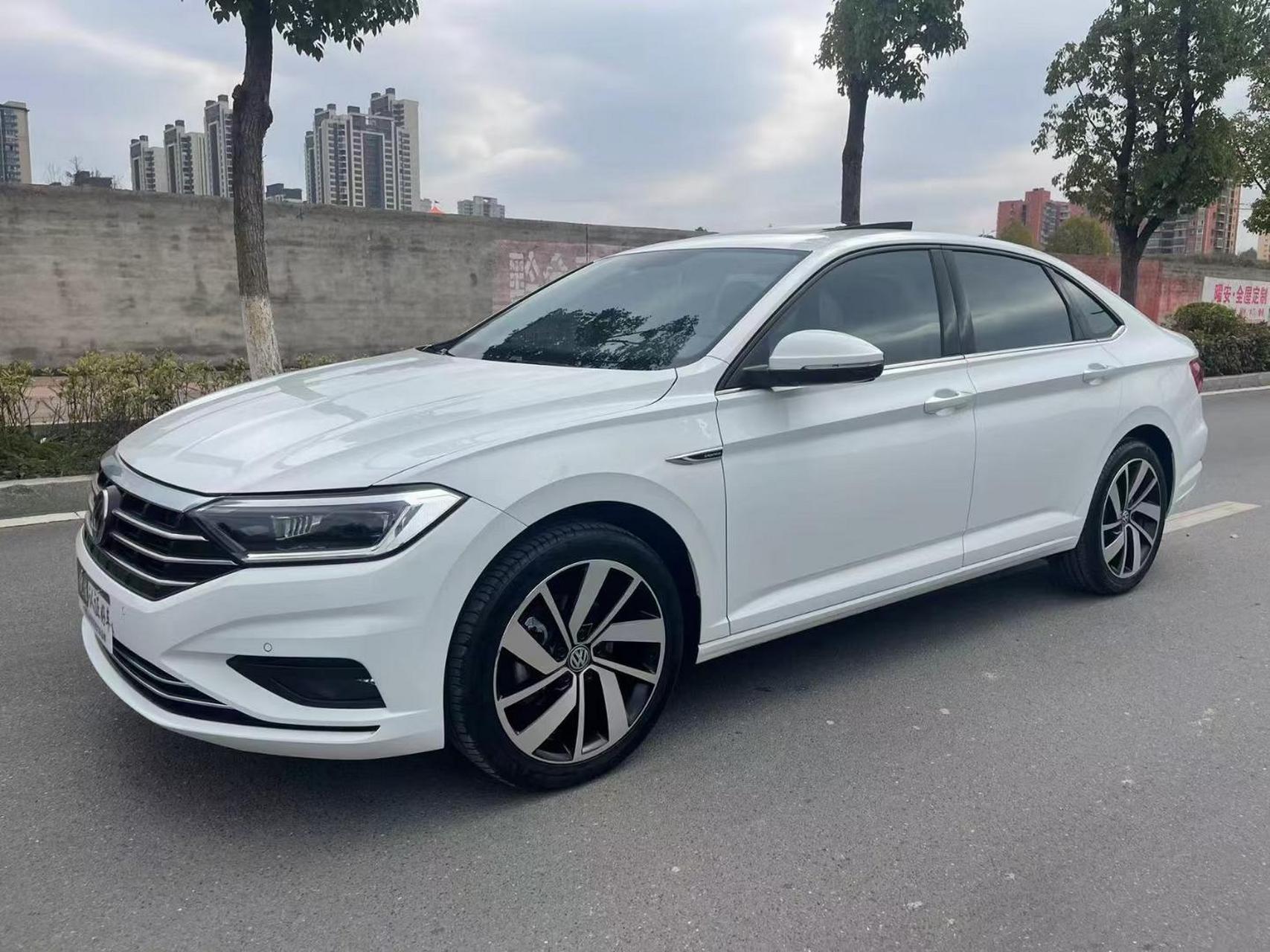 最新到店:2022款大众速腾 280tsi dsg卓越版 国vi排放 2022年3月上牌