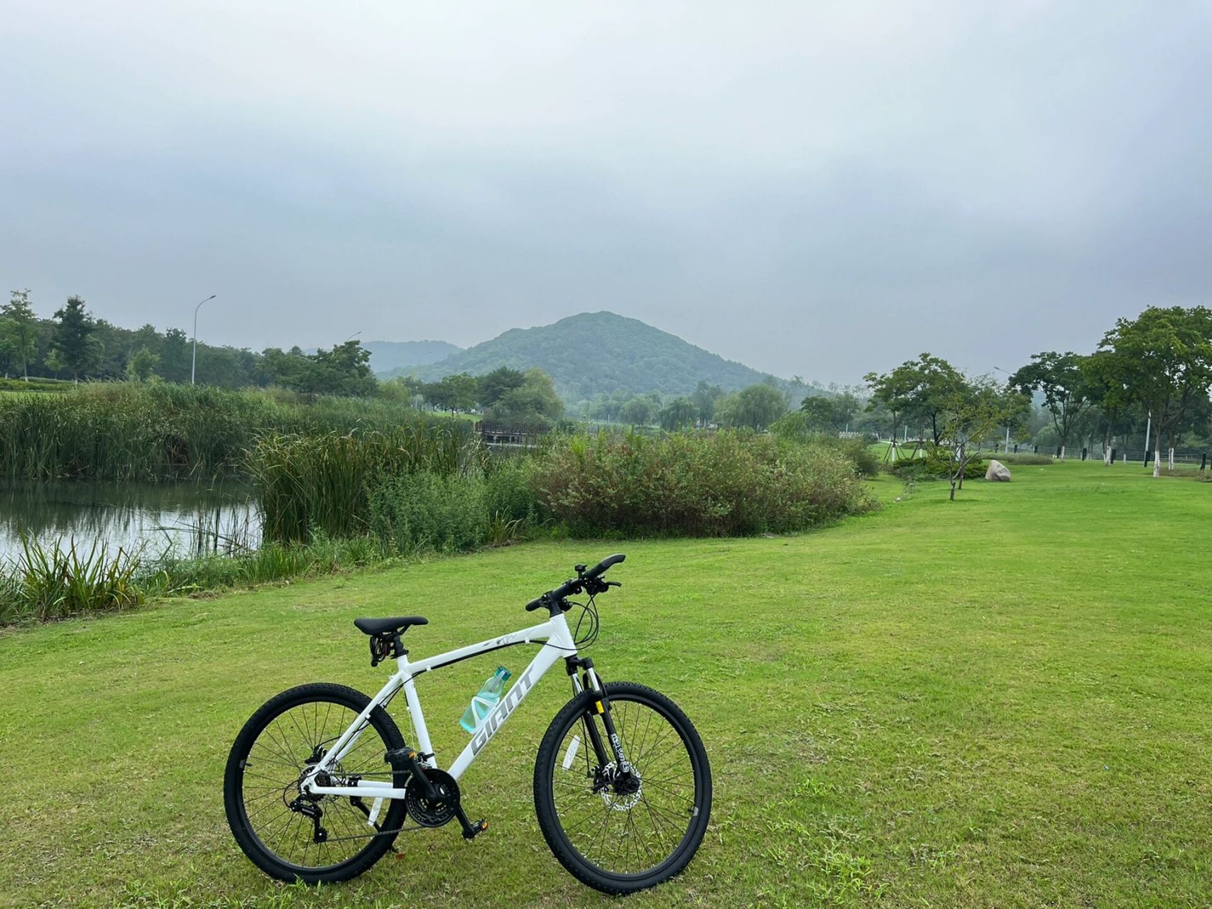 最终还是选择了捷安特atx620山地车 万分感谢9293们的推荐,作为