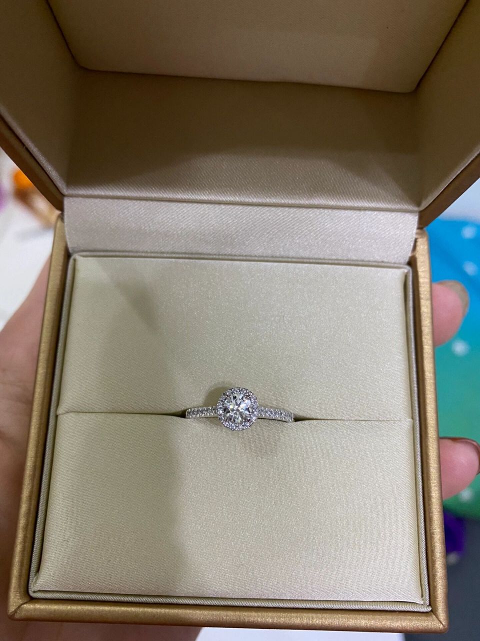 克徕帝钻戒可以参考一下 双11入的 大家可以参考一下30分还不错哦