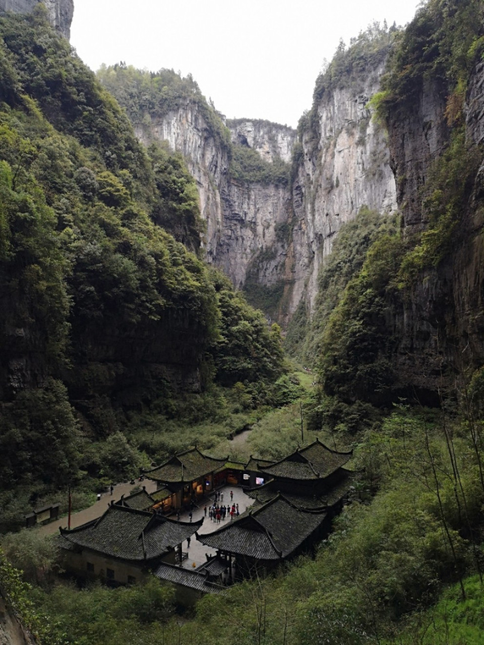 武隆-天坑地缝 有趣的人生,一半是山川湖海,一半是星辰明月,人生最美