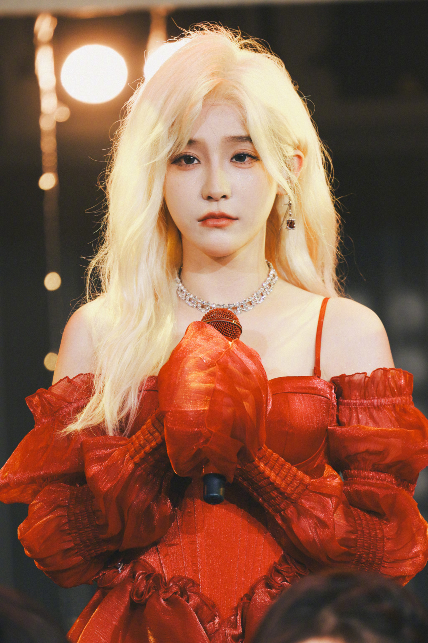 snh48##王晓佳毕业快乐# 感谢你能与我相逢 春夏秋冬一起走过 属于